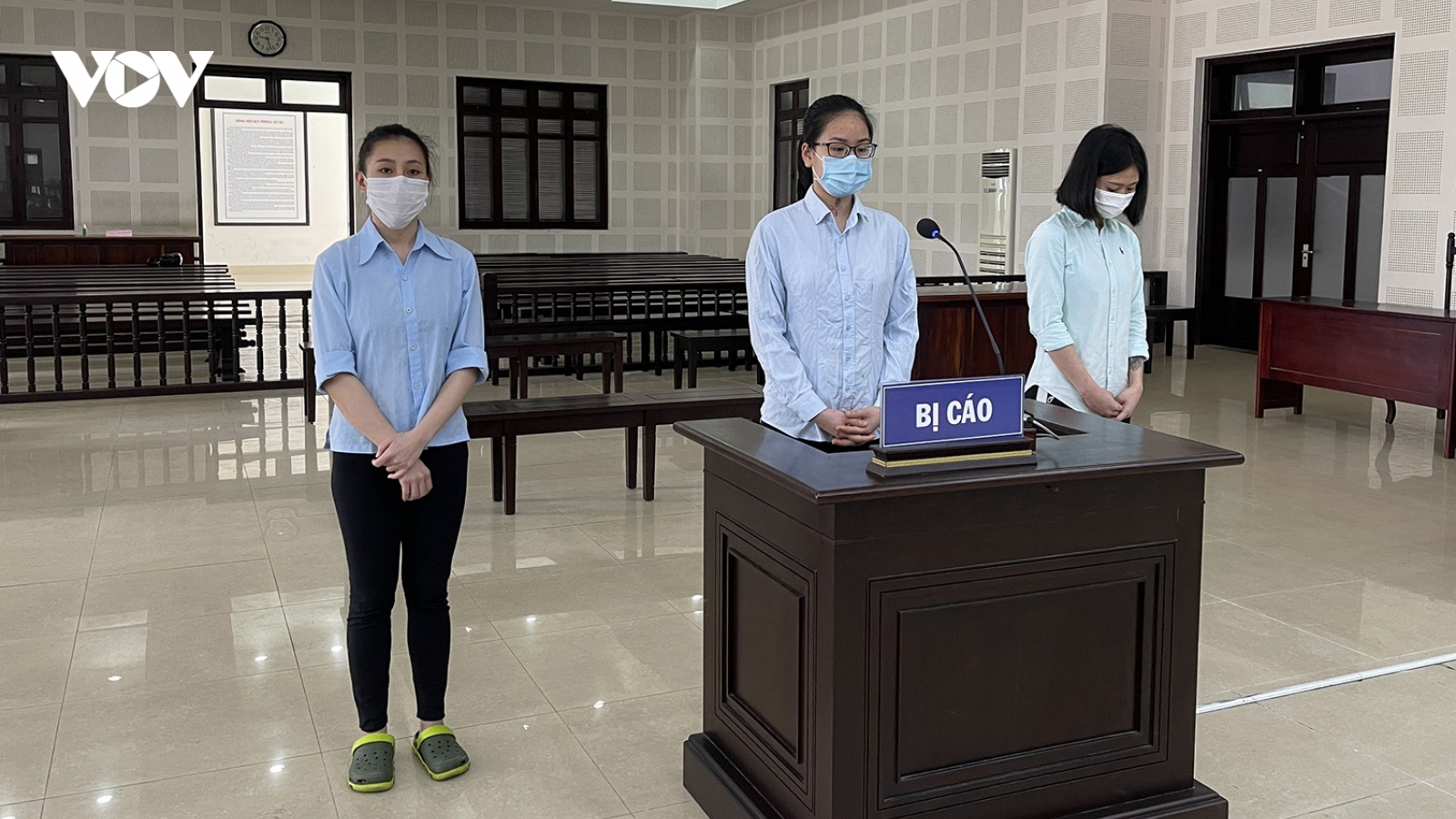 Lĩnh án tù vì tổ chức cho 13 người Trung Quốc lưu trú trái phép tại cơ sở massage