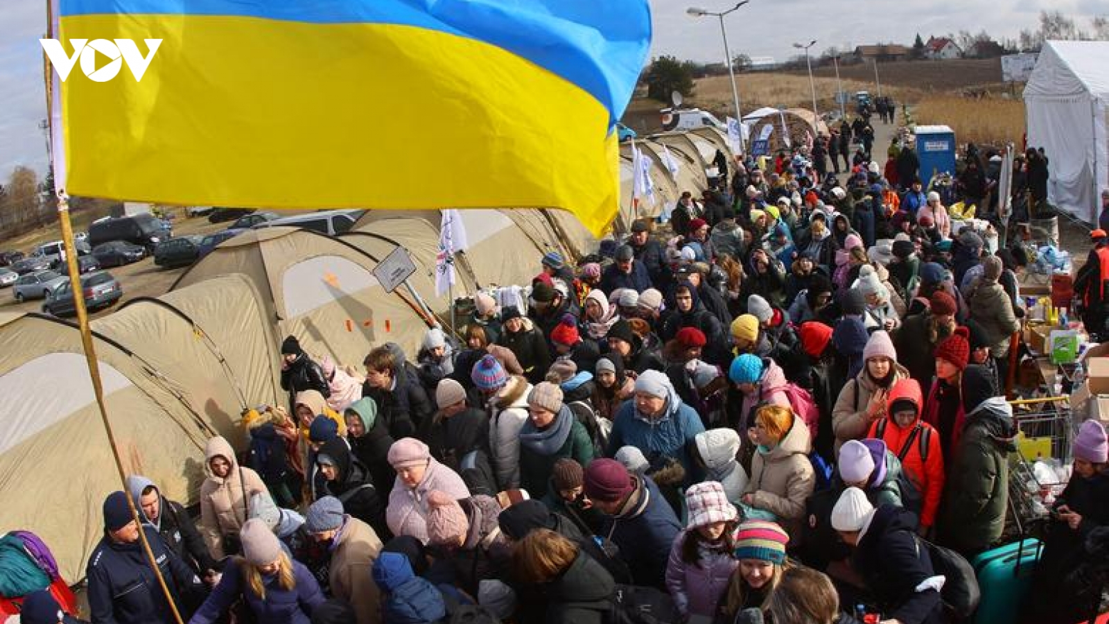 Hành trình sơ tán của gần 2 triệu người dân Ukraine sau 16 ngày giao tranh