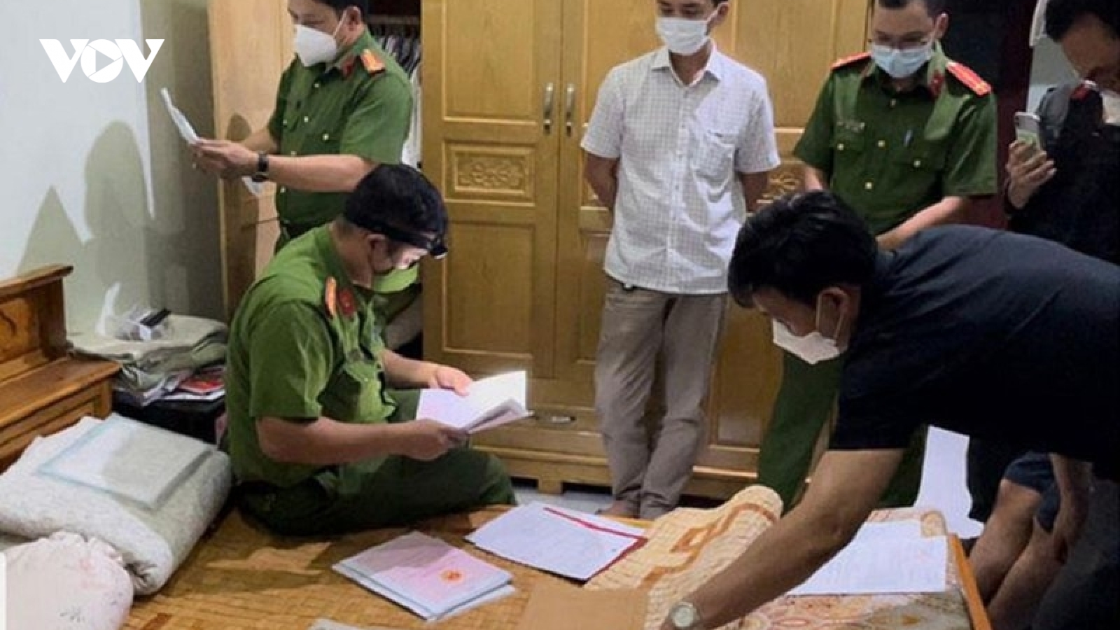 Bắt nhóm sản xuất, buôn bán dầu nhớt giả quy mô lớn ở Đồng Nai