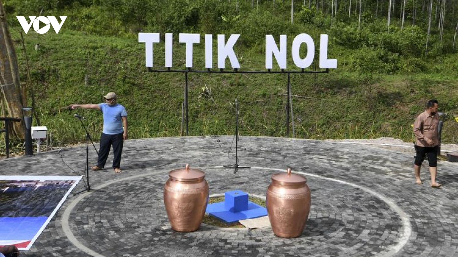Tổng thống Indonesia cắm trại, làm nghi lễ tại “cột mốc số 0” ở thủ đô mới