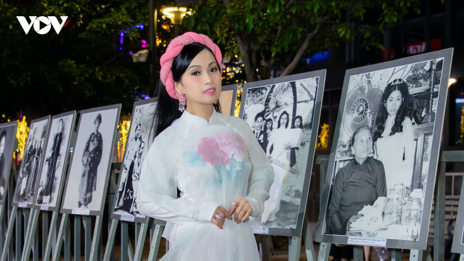 Ca sĩ Hà Phương tung teaser ca khúc "Bến đò chiều mưa" xúc động