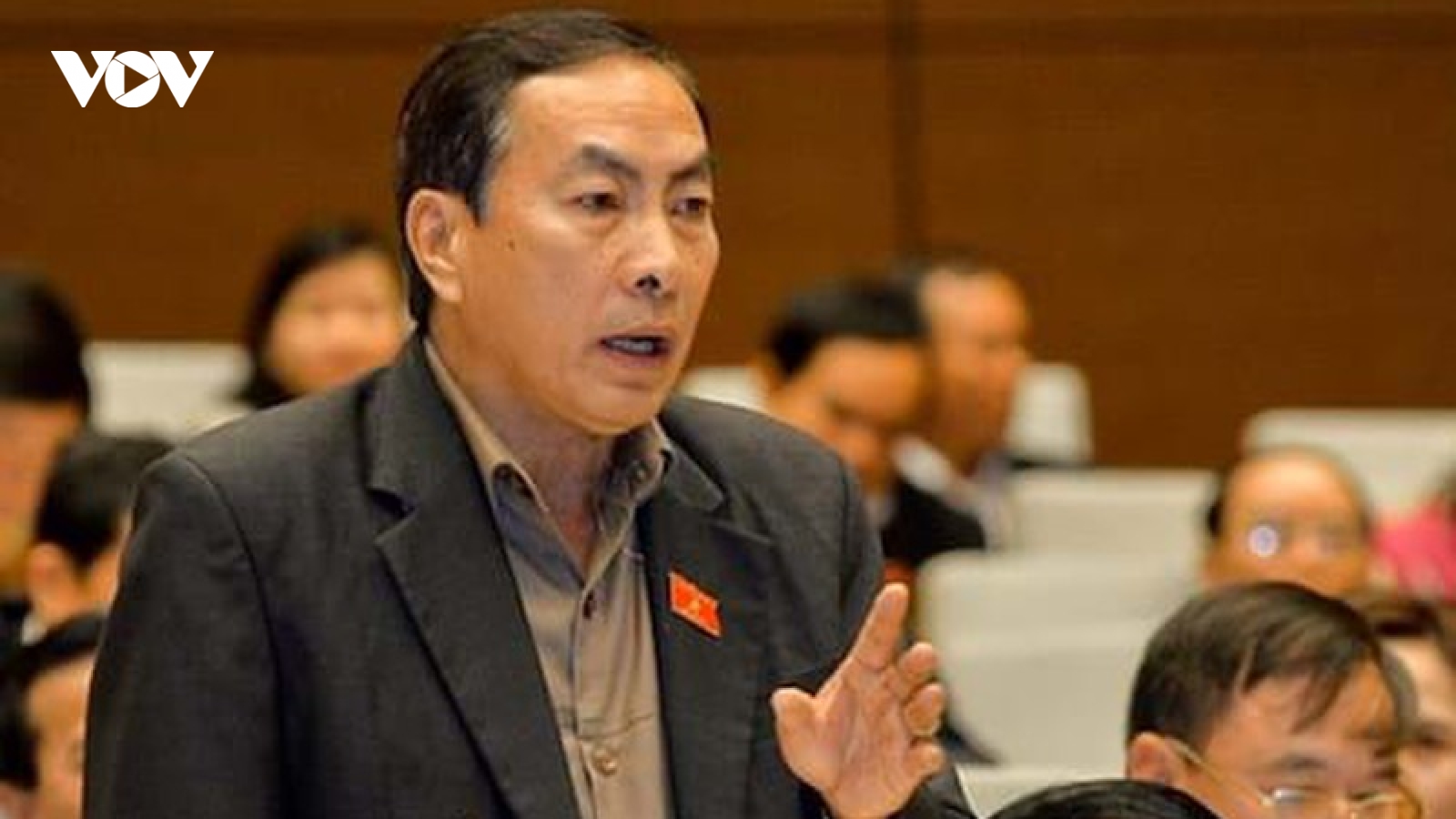 Đại biểu Quốc hội: “Có chuyện găm hàng xăng dầu từ đầu mối hay không?”