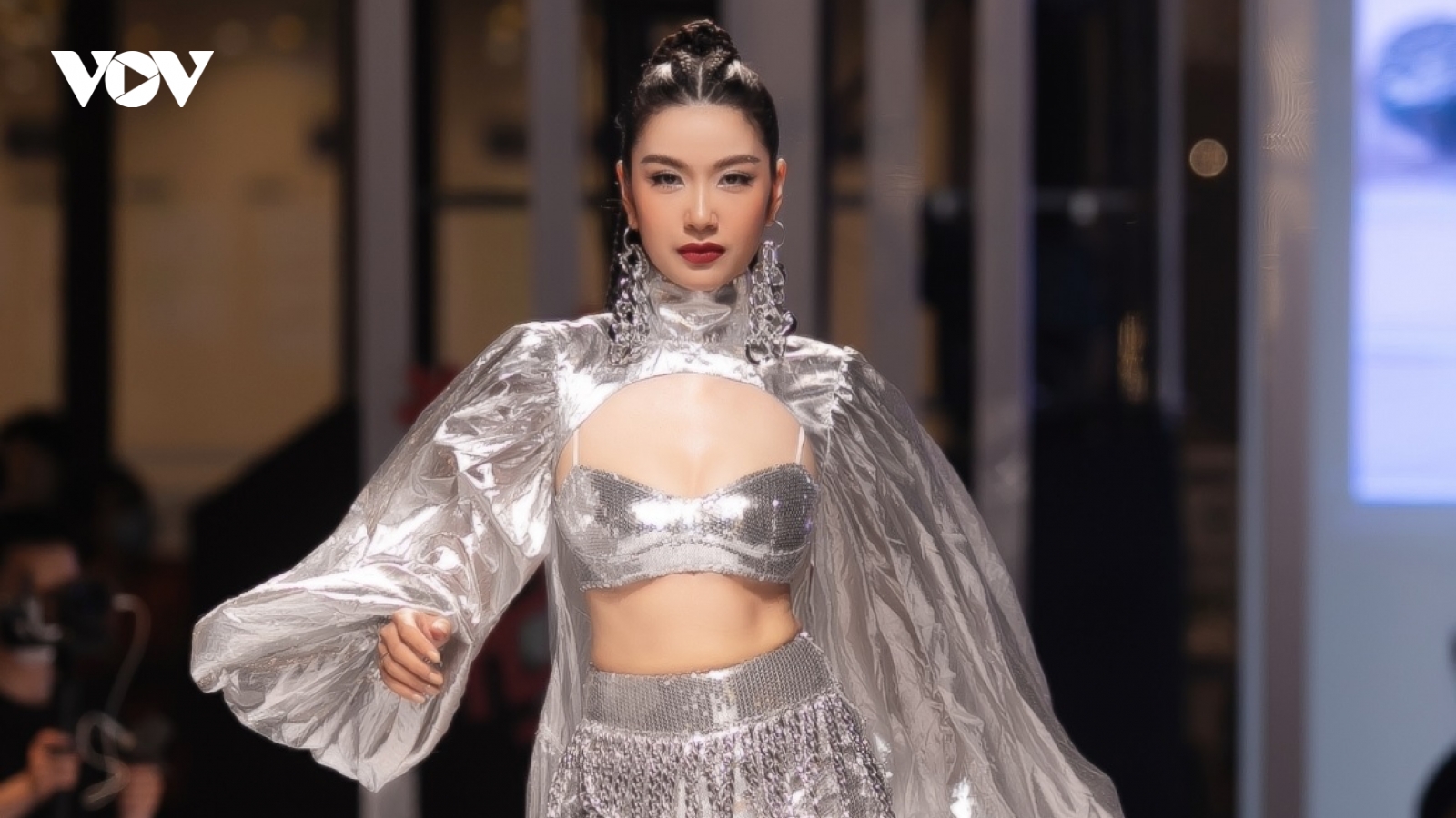Thúy Vân lên tiếng khi bị tố không thừa nhận danh hiệu "Á hậu Hoàn vũ Việt Nam"