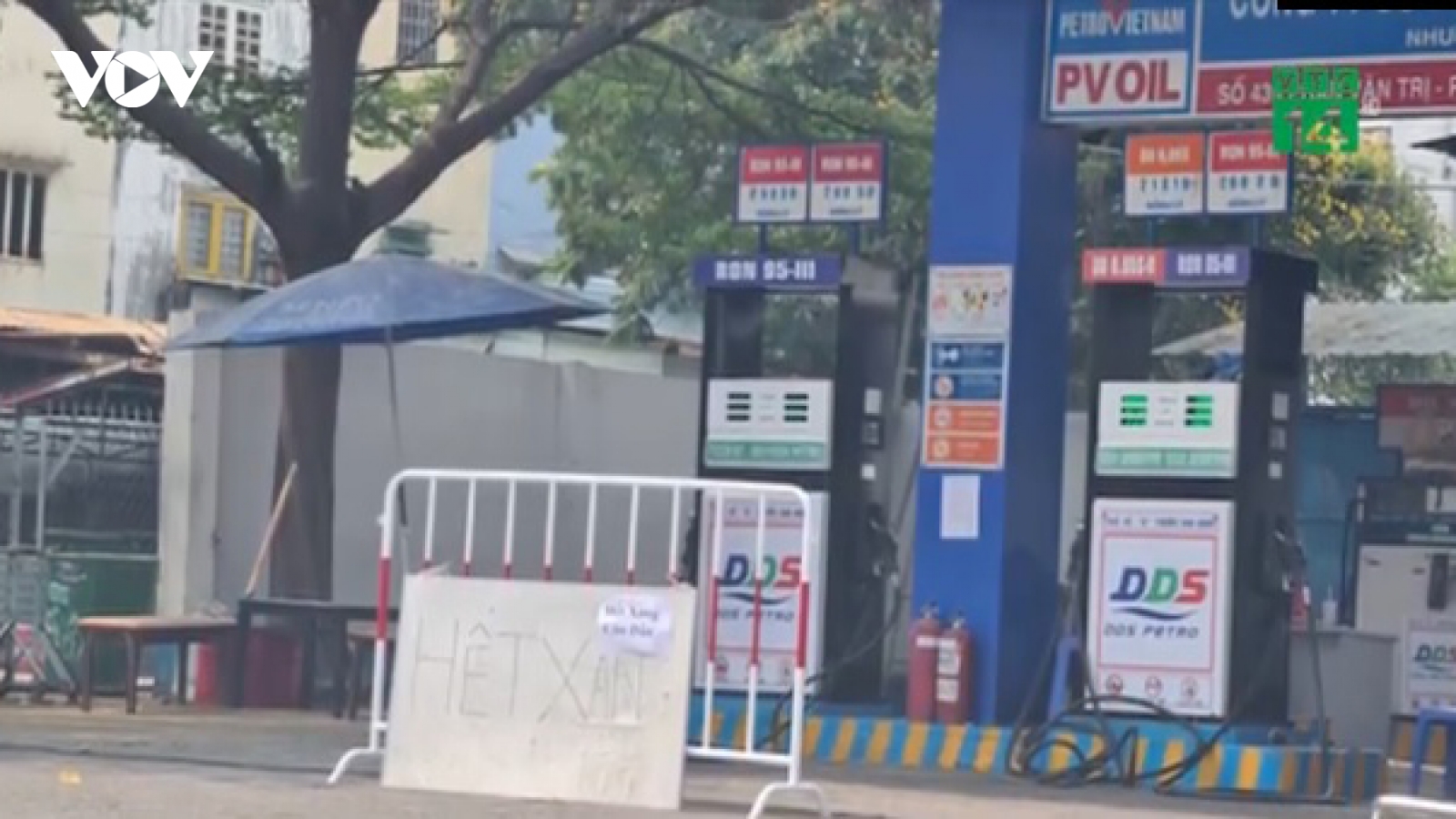 Nhiều nơi tại TP.HCM thông báo hết xăng
