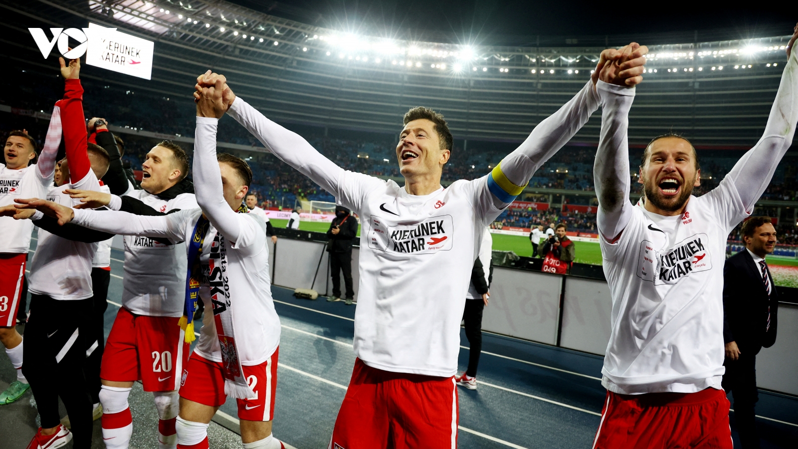 Lewandowski ghi bàn thắng quý giá, Ba Lan giành vé dự VCK World Cup 2022