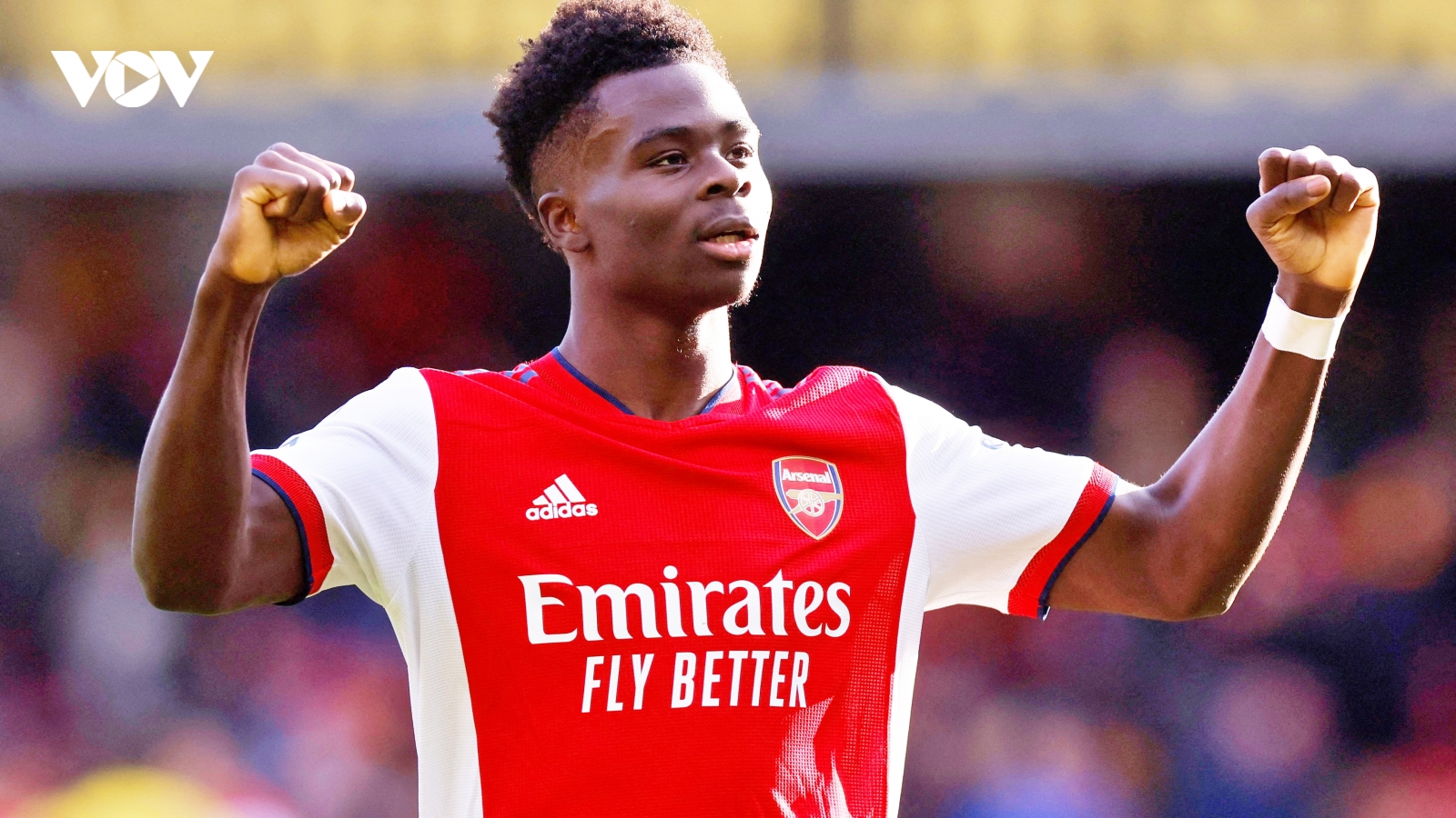 Arsenal vào tốp 4, Bukayo Saka khiến cả Ngoại hạng Anh ngả mũ