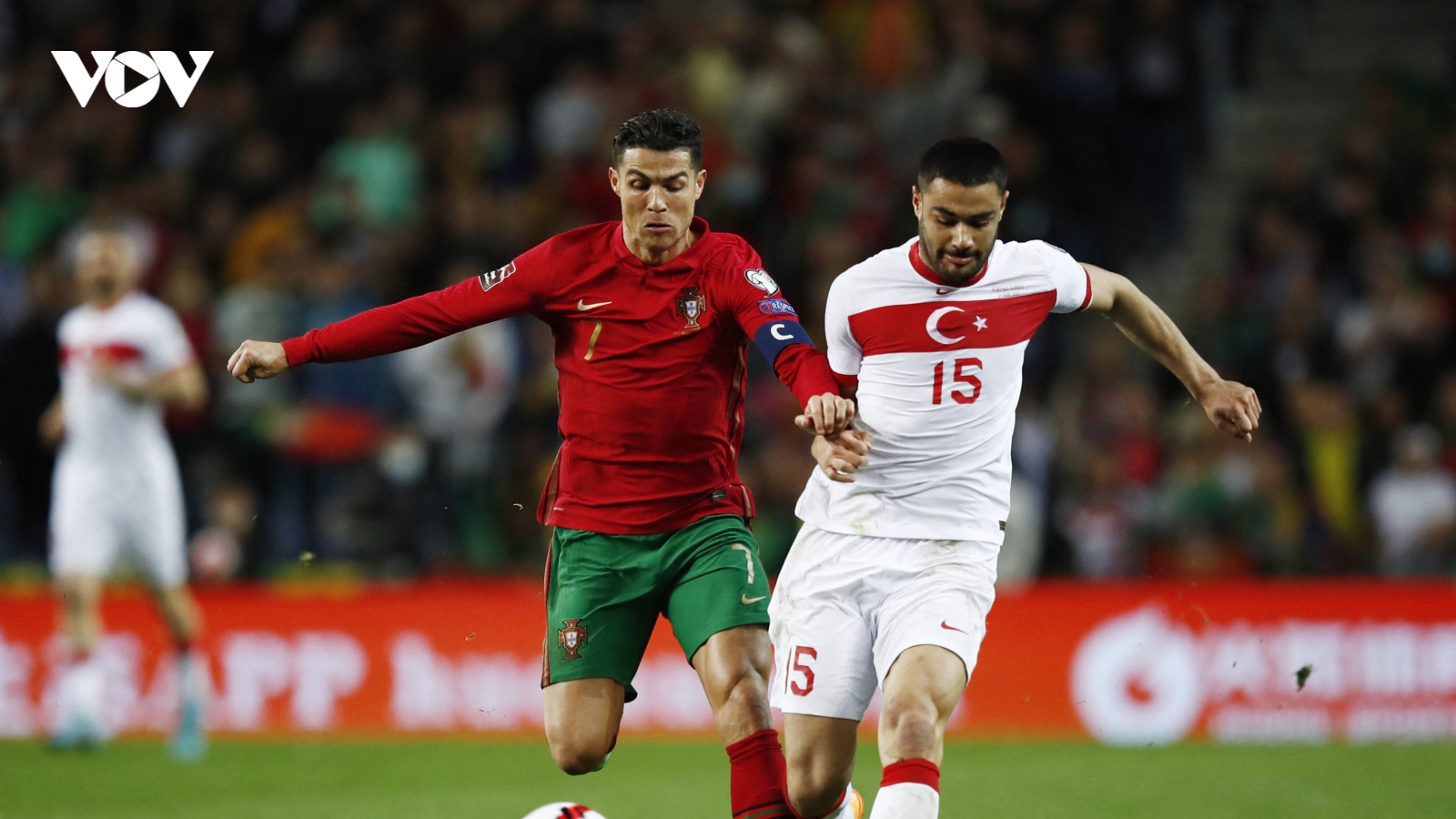Thắng thuyết phục Thổ Nhĩ Kỳ, Ronaldo cùng Bồ Đào Nha duy trì cơ hội dự World Cup 2022