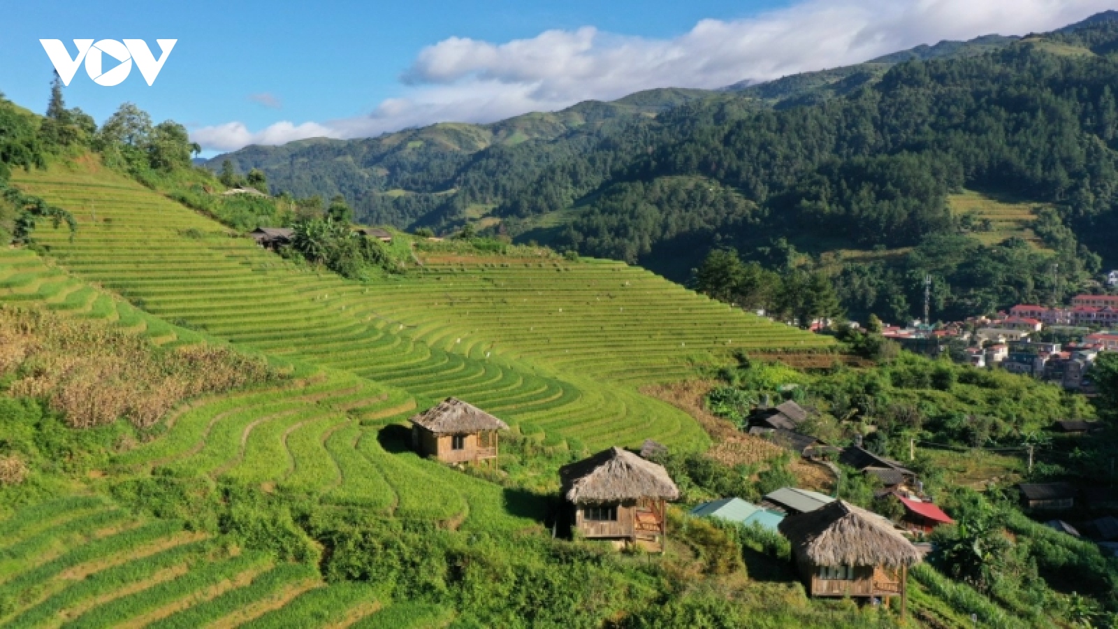 Đồng bào Mông giữ gìn, phát huy danh thắng