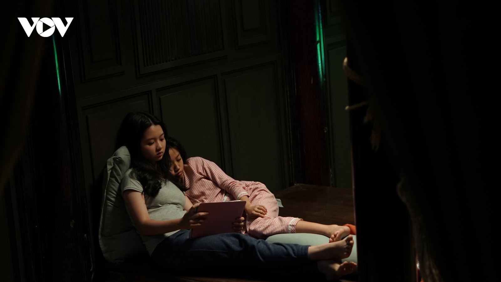 Sao nhí Lâm Thanh Mỹ, Mai Cát Vi tỏa sáng trong "Bóng đè"