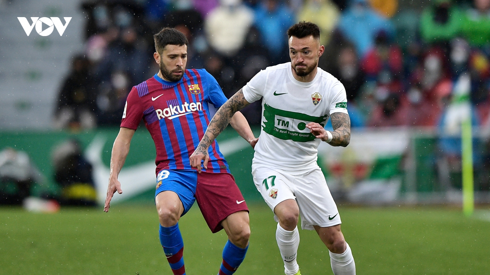 Thắng nhọc Elche, Barca duy trì vị thế trong cuộc đua top 4 La Liga