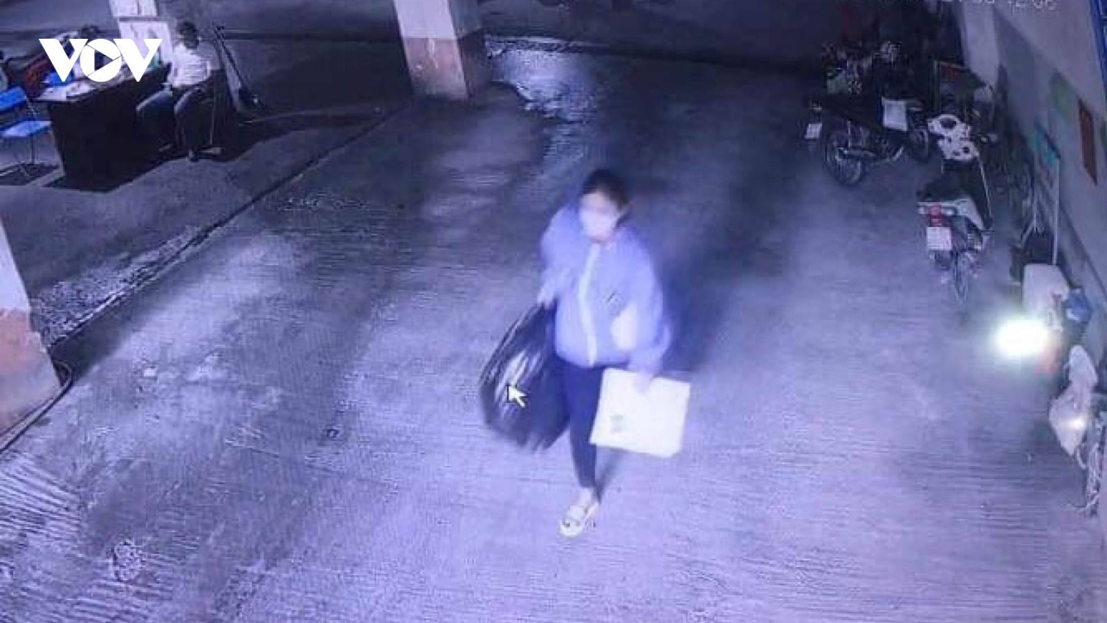 Để lại một bức thư khiến cả nhà khóc nức nở, cô gái trẻ “mất tích” bí ẩn