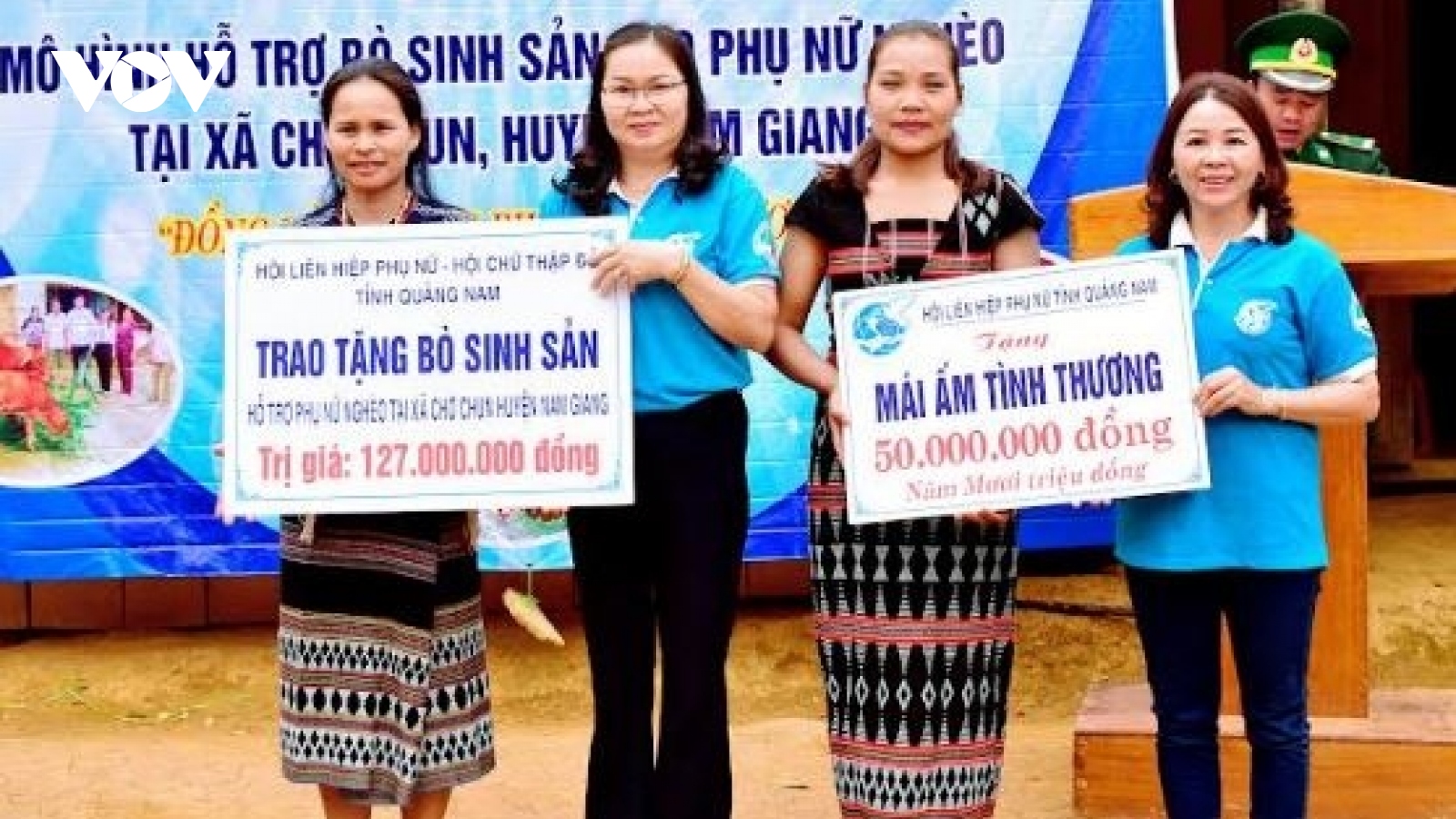 Phụ nữ vùng cao Quảng Nam làm giàu trên vùng đất khó