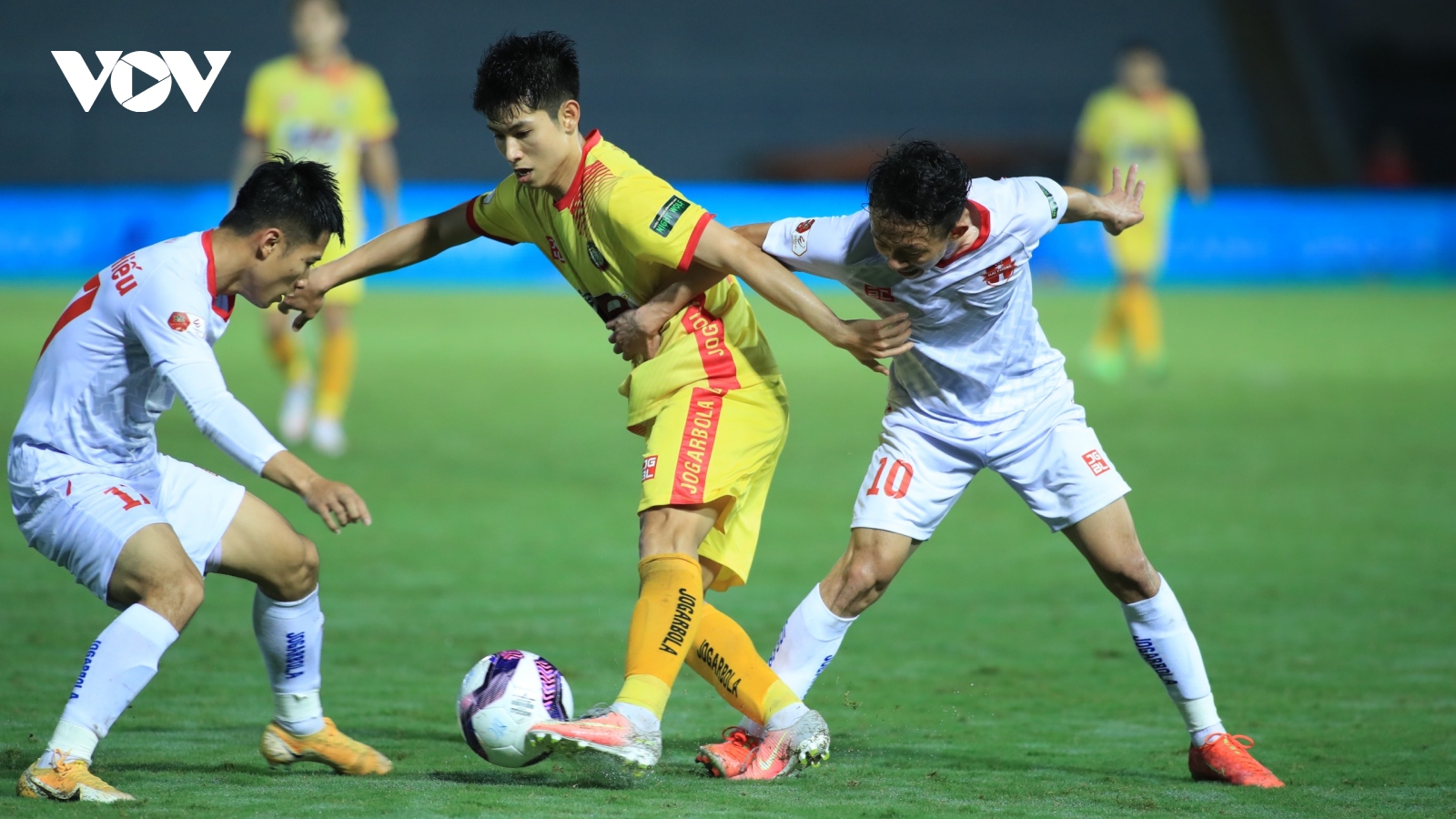 Chia điểm với Thanh Hóa, Hải Phòng trở lại ngôi đầu V-League 2022 