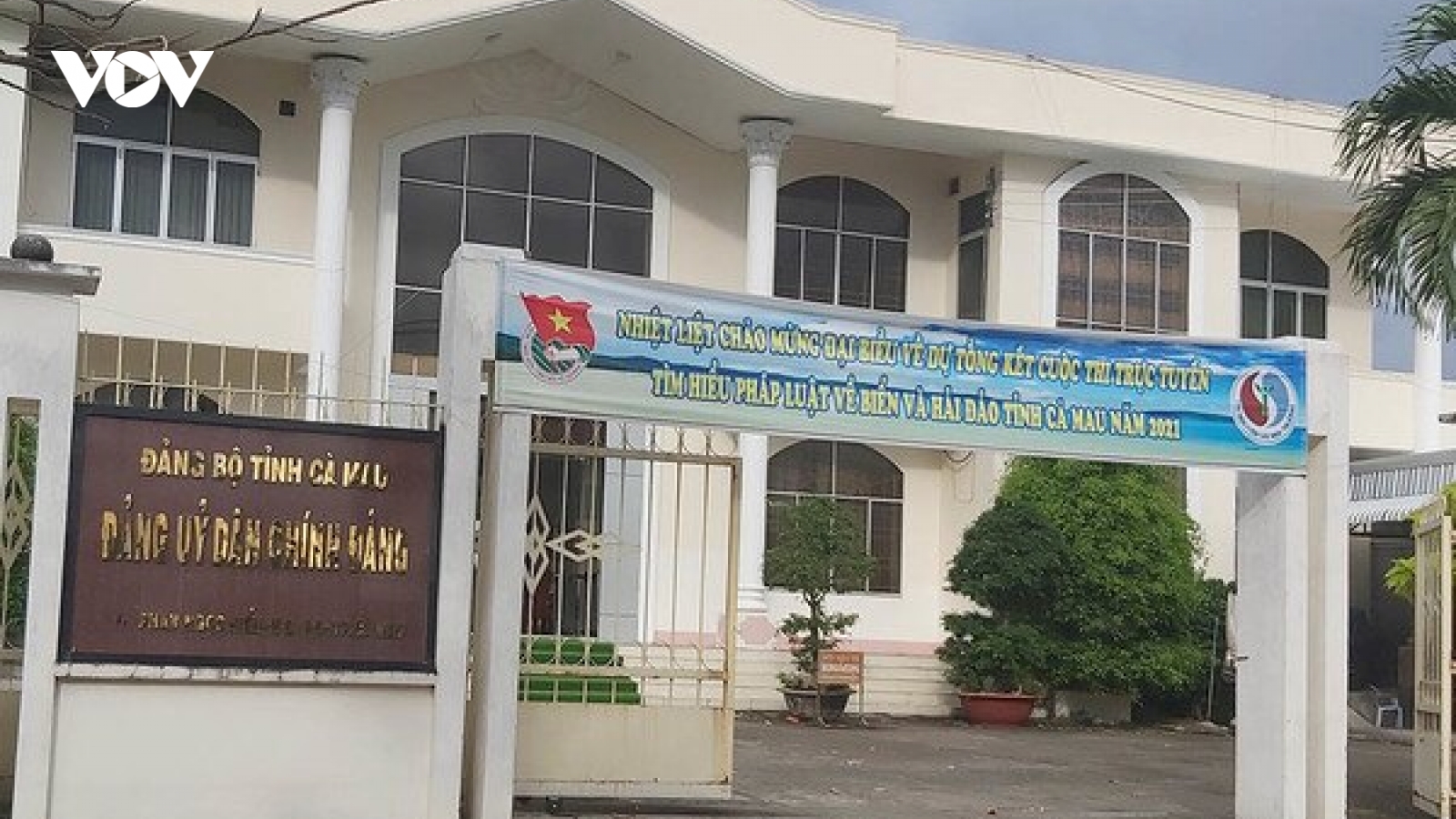 Bắt tạm giam nguyên kế toán tham ô hơn 1,3 tỉ đồng tiền đảng phí