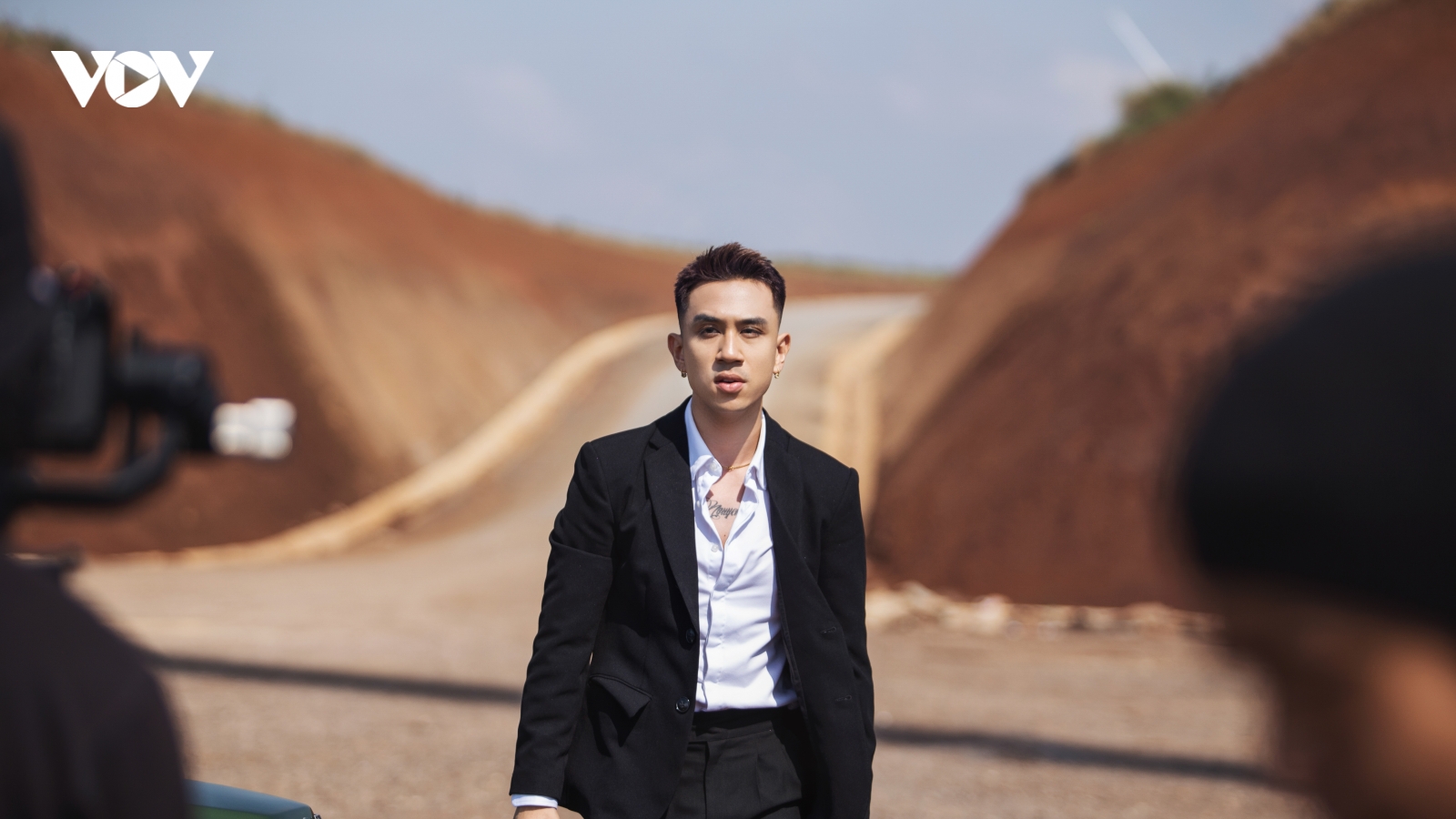 Dương Edward trở lại Vpop với MV đầy tự sự trong tình yêu