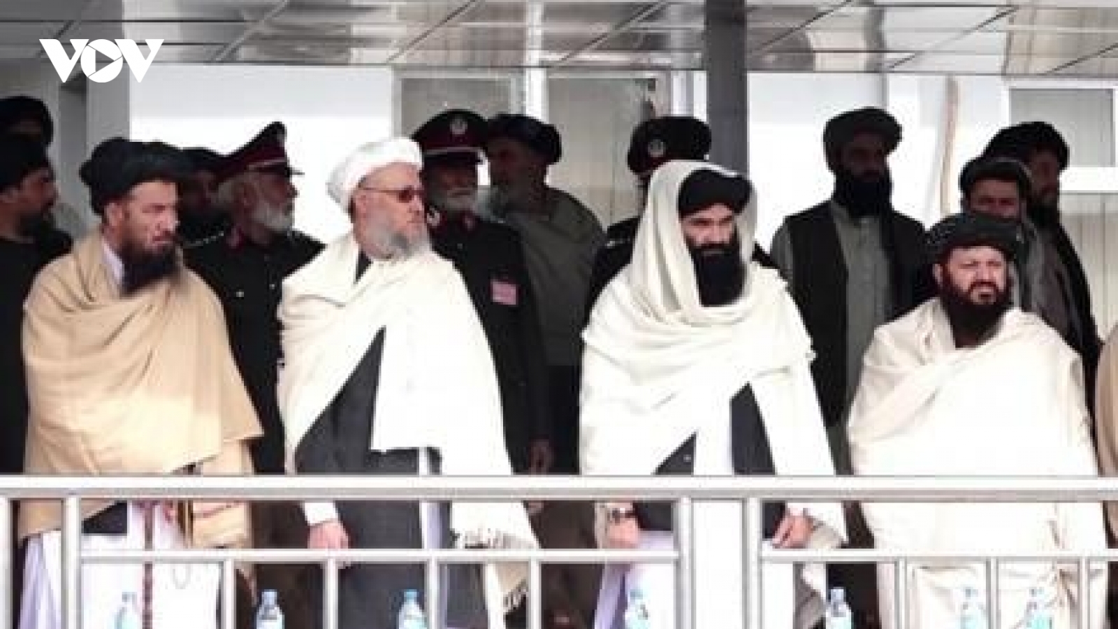 Thủ lĩnh Taliban Sirajuddin Haqqani lần đầu xuất hiện công khai