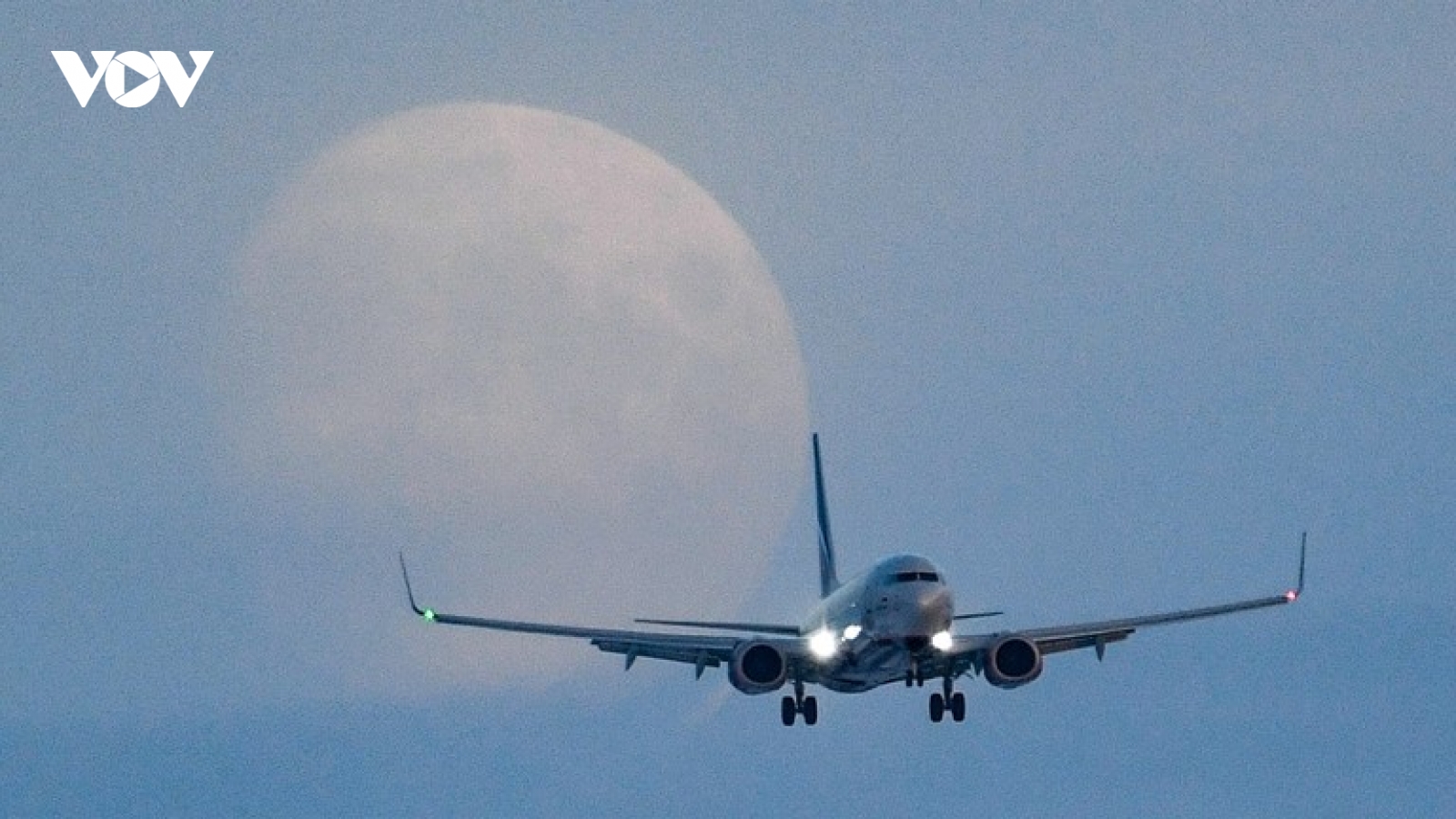 Nga tính quốc hữu hóa máy bay của Boeing và Airbus