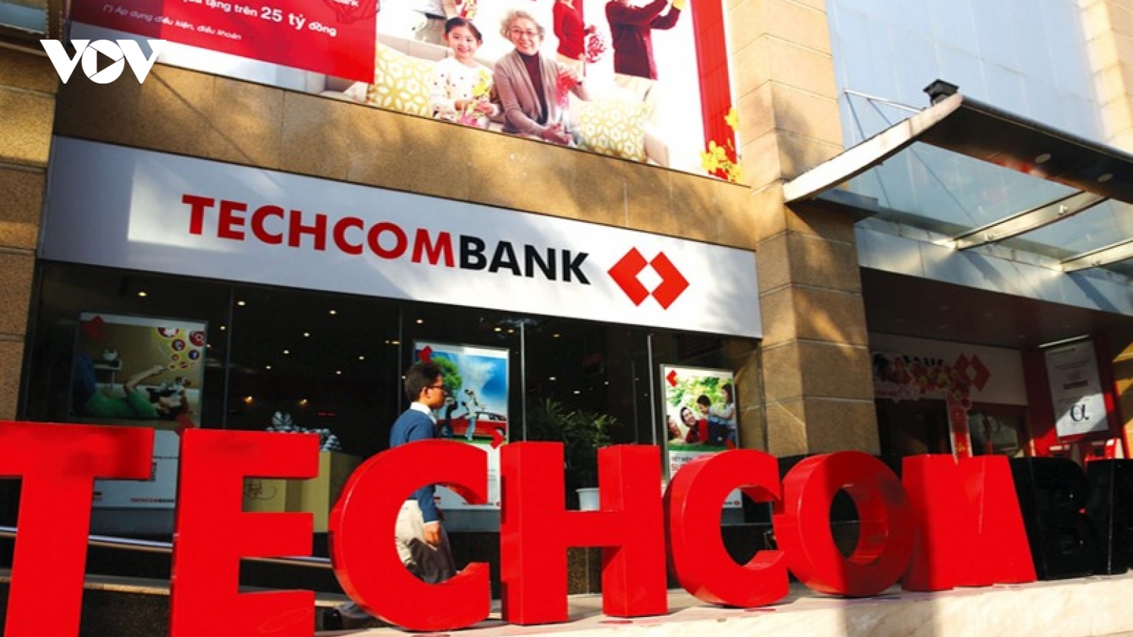 Techcombank dấn đầu danh sách Top 100 nhà tuyển dụng được yêu thích nhất năm 2021