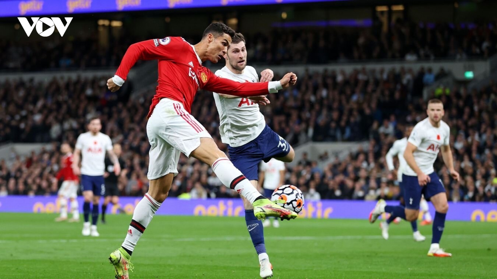 Lịch thi đấu vòng 29 Ngoại hạng Anh 2021/2022: Tâm điểm MU - Tottenham