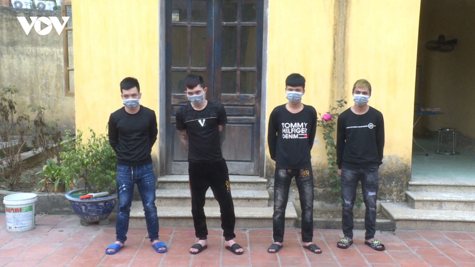 Triệt xóa ổ nhóm chuyên “ăn đêm” ở các trường học