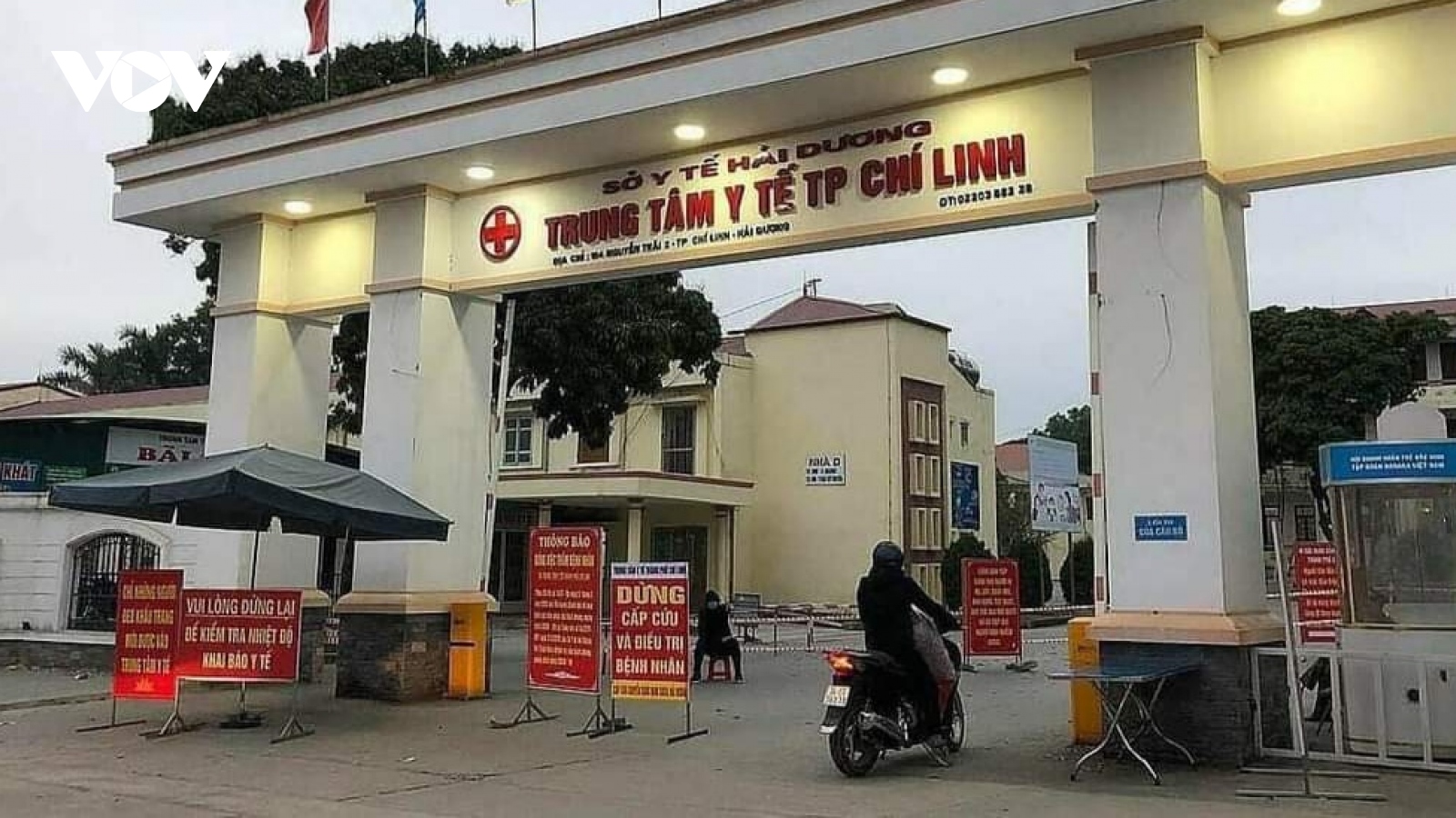 2 mẹ con tử vong bất thường tại Trung tâm Y tế Chí Linh (Hải Dương), nghi do tự sát