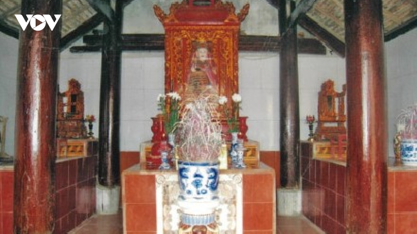 Kẻ gian đánh cắp tượng cổ quý hiếm có niên đại hàng trăm năm ở ngôi đền linh thiêng