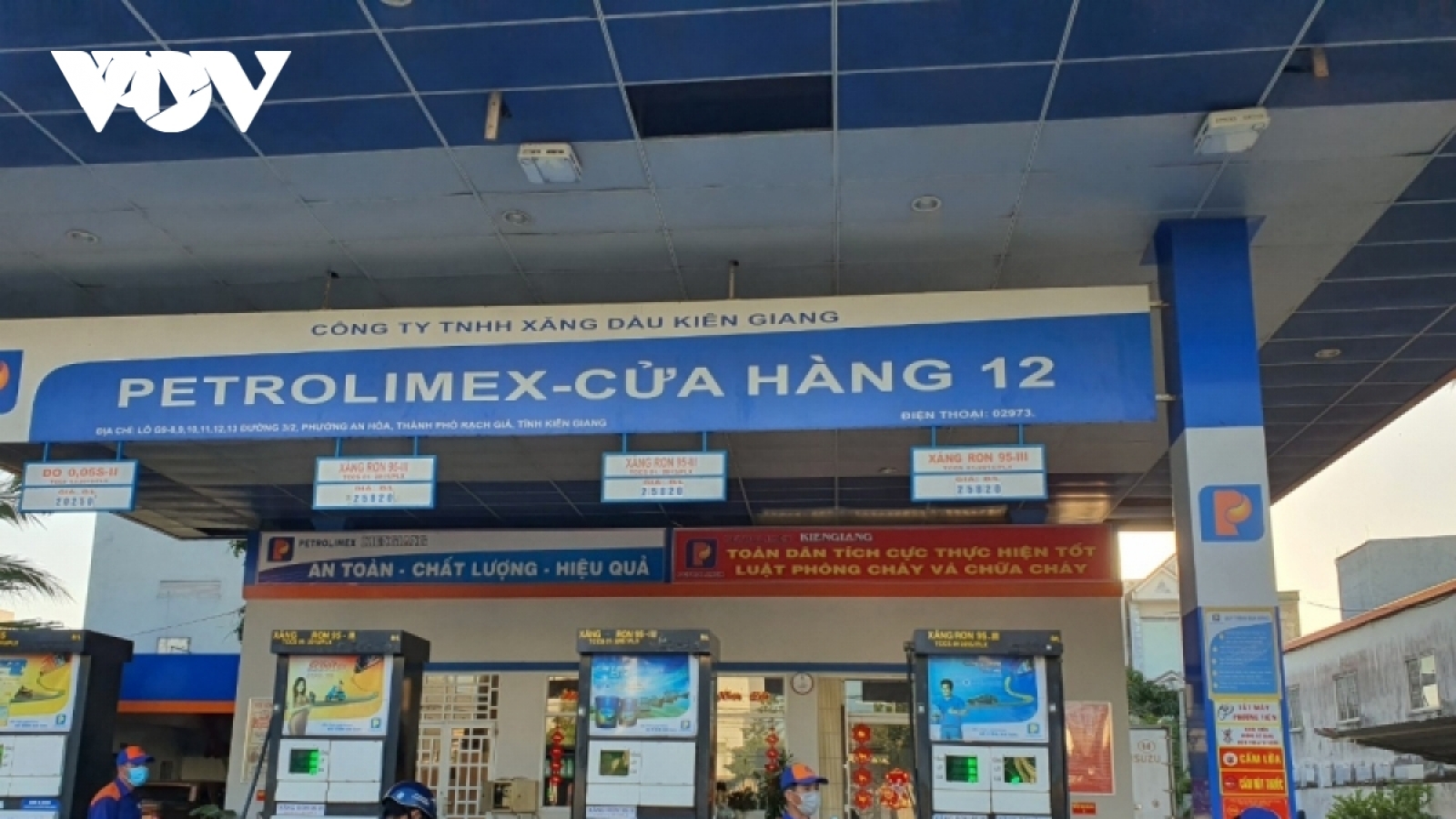 Đề xuất giảm thuế bảo vệ môi trường để kìm giá xăng, dầu