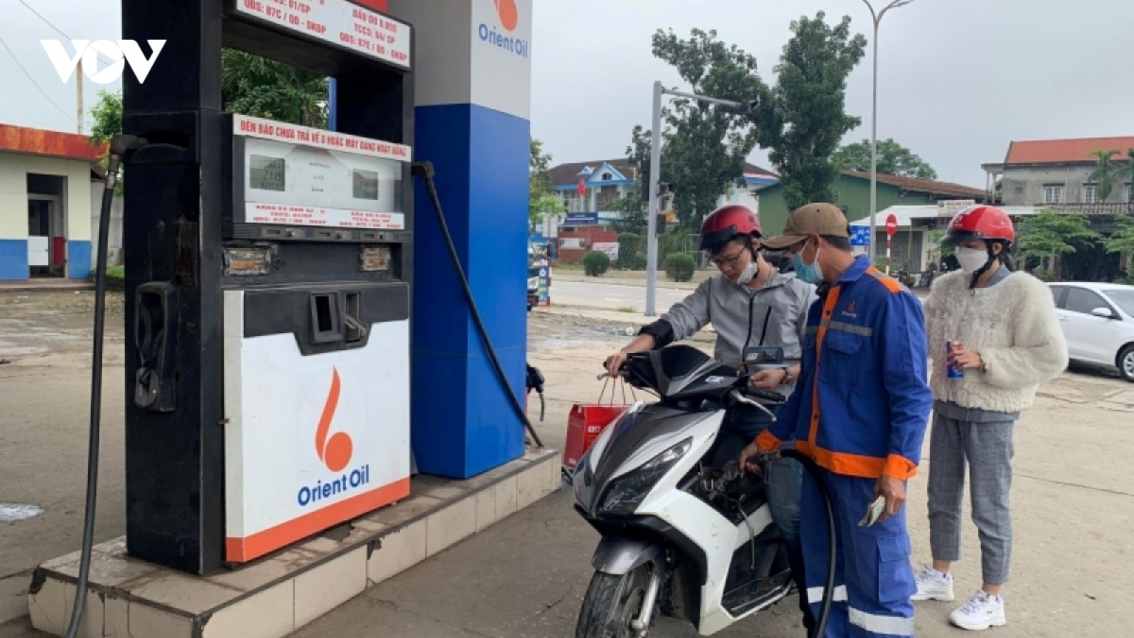 Sẽ rà soát chi phí kinh doanh định mức trong giá cơ sở xăng, dầu
