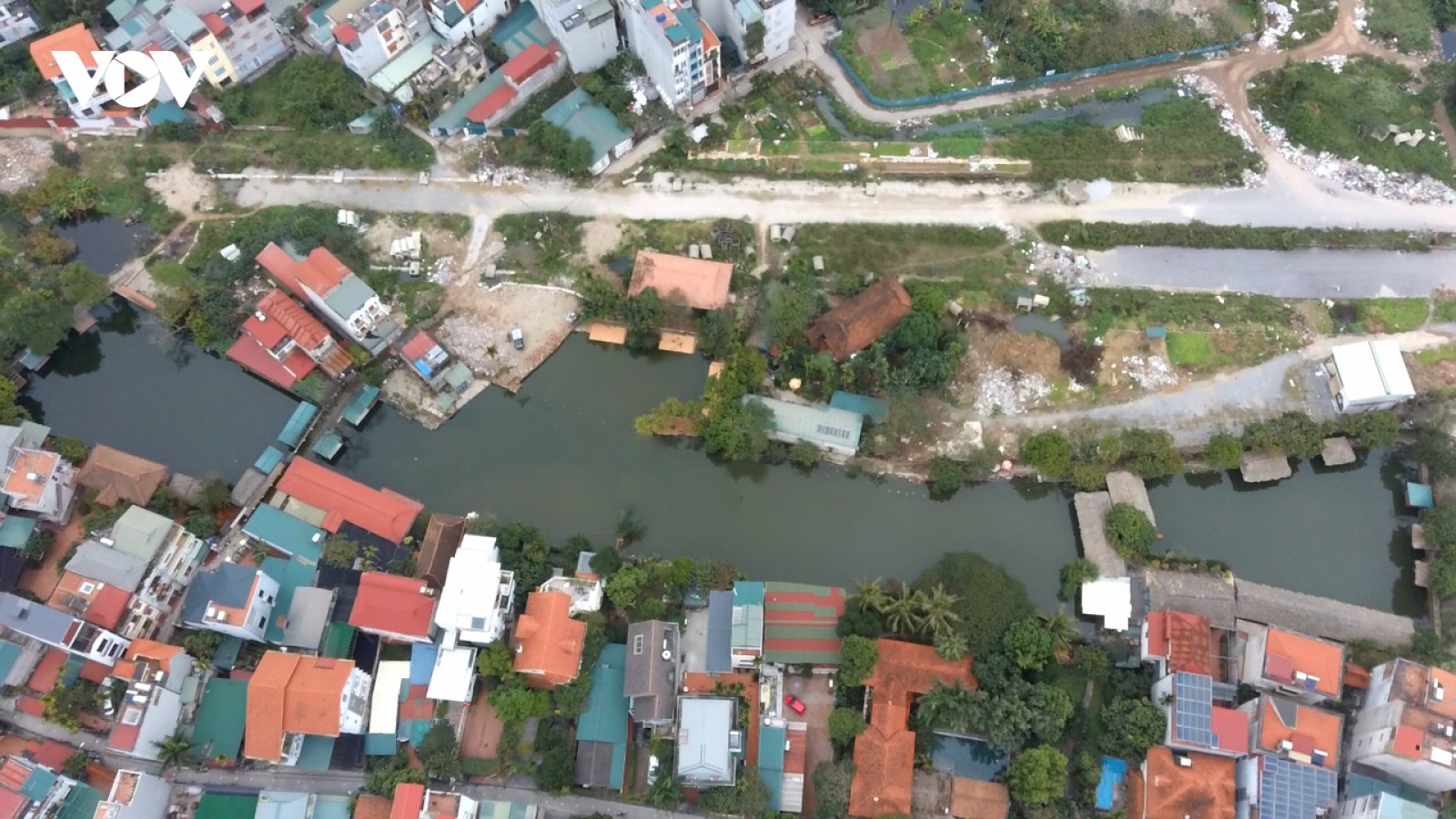 Gần 100 hộ dân ở Long Biên, Hà Nội phản đối việc lấp hồ, phân lô bán đất