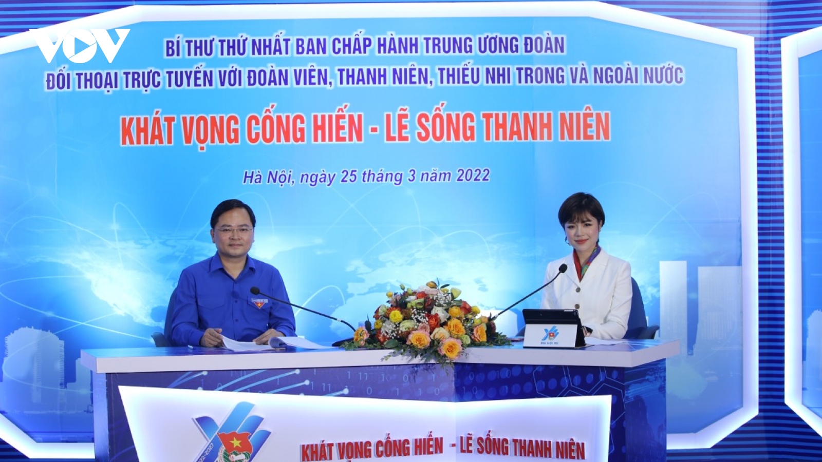 “Khát vọng cống hiến – Lẽ sống thanh niên”