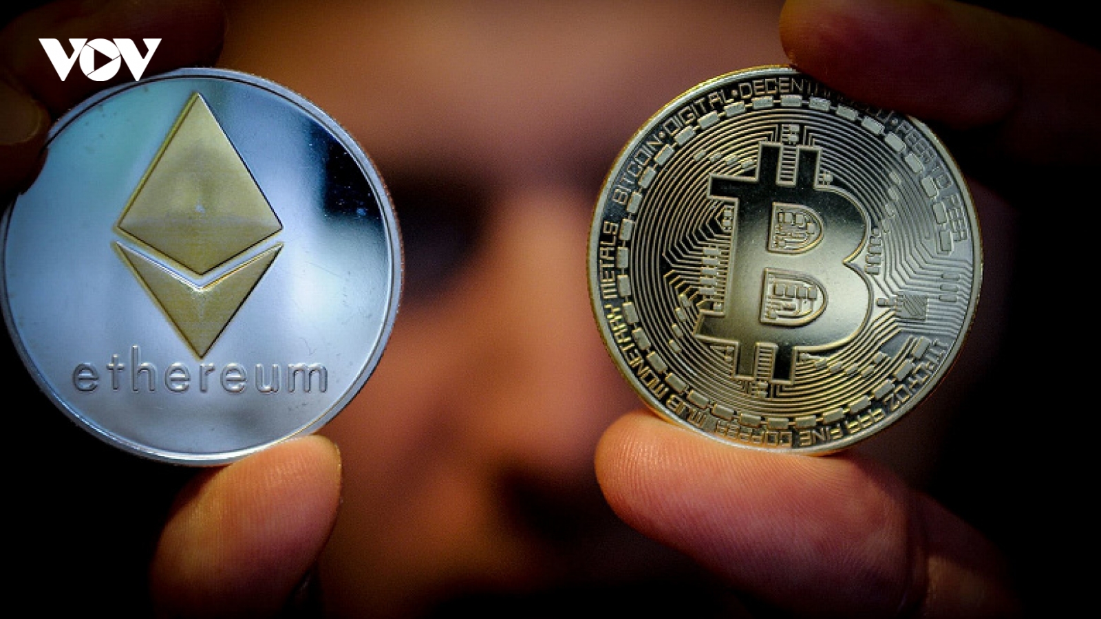 Bitcoin và một loạt đồng tiền điện tử giảm giá mạnh
