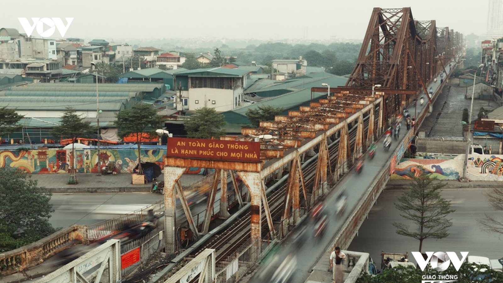 Một xã hội văn minh cần ưu tiên xây dựng đường cho xe đạp, bộ hành