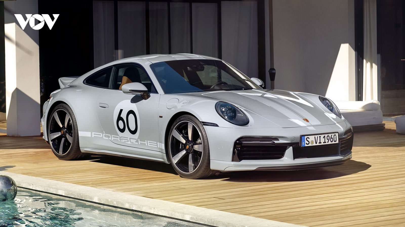 Ảnh chi tiết Porsche 911 Sport Classic với số lượng chỉ 1.250 chiếc