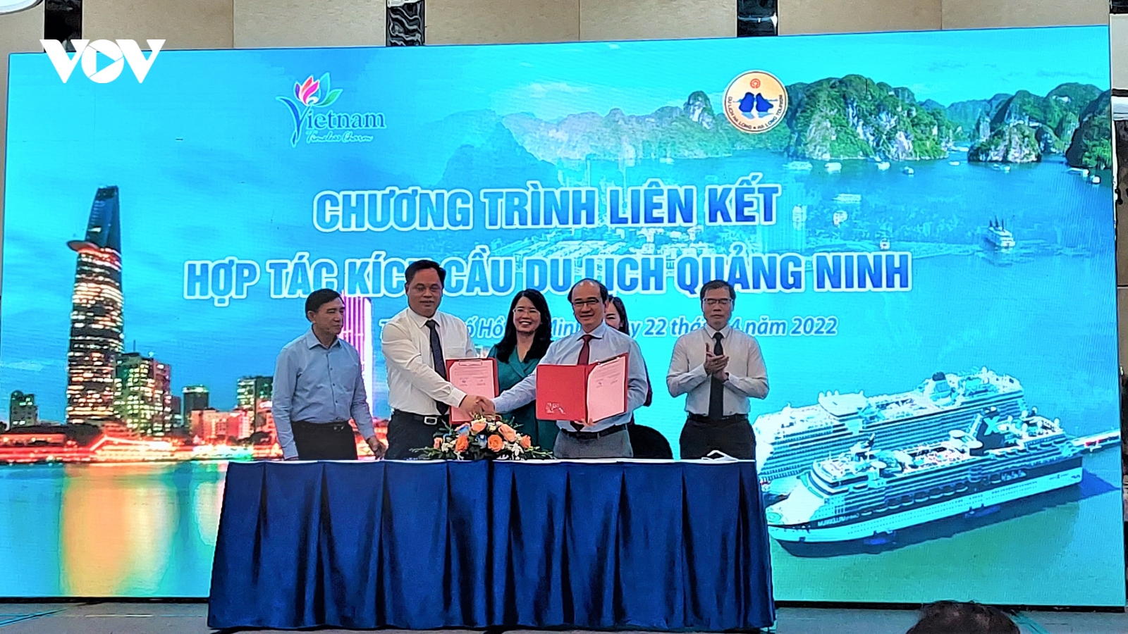 Quảng Ninh liên kết với TP.HCM để kích cầu du lịch