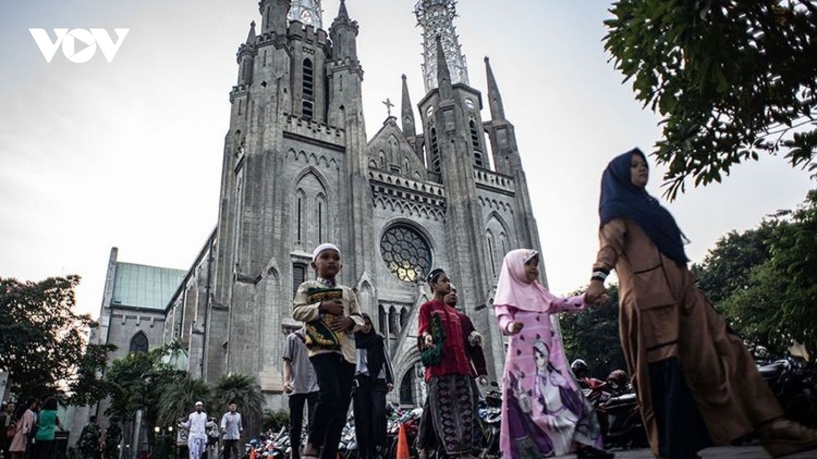 Nhà thờ Hồi giáo lớn nhất Đông Nam Á Istiqlal, niềm tự hào người dân Indonesia 