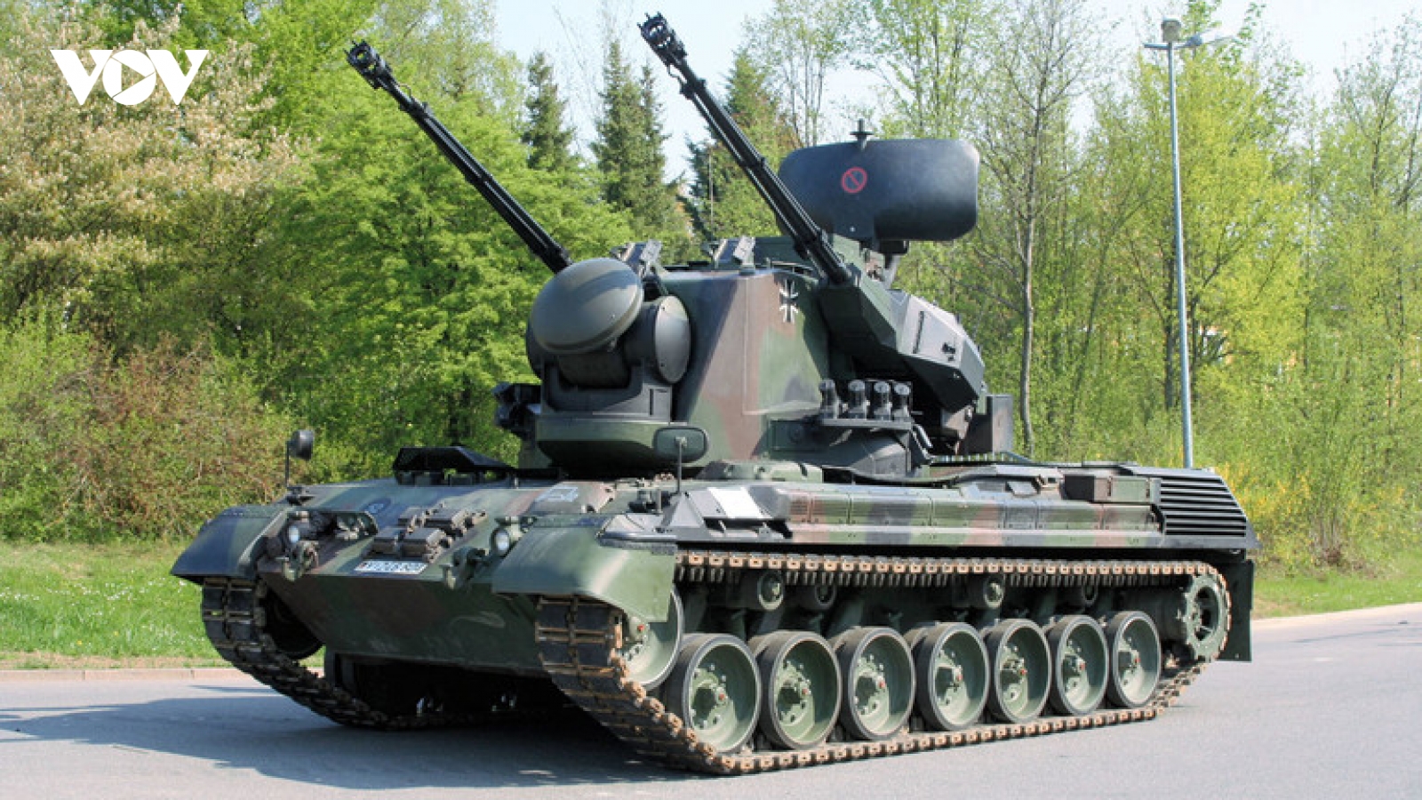 Đức “bật đèn xanh” cho việc viện trợ Ukraine vũ khí hạng nặng