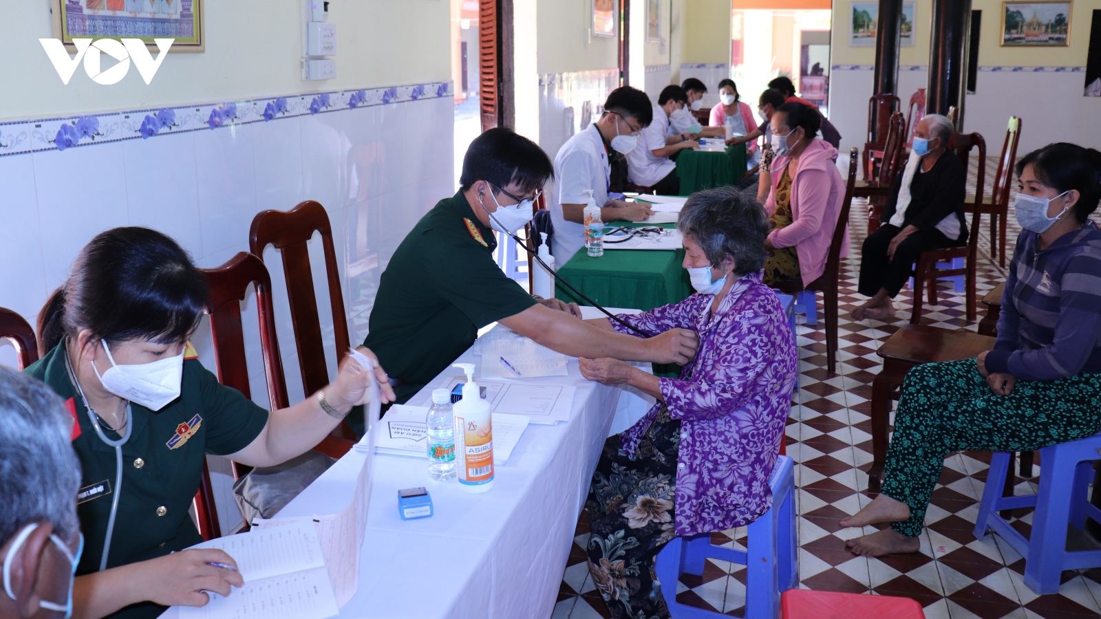 Bệnh viện Quân y 120 tổ chức 2 đợt khám bệnh dịp tết Chol Chnam Thmay