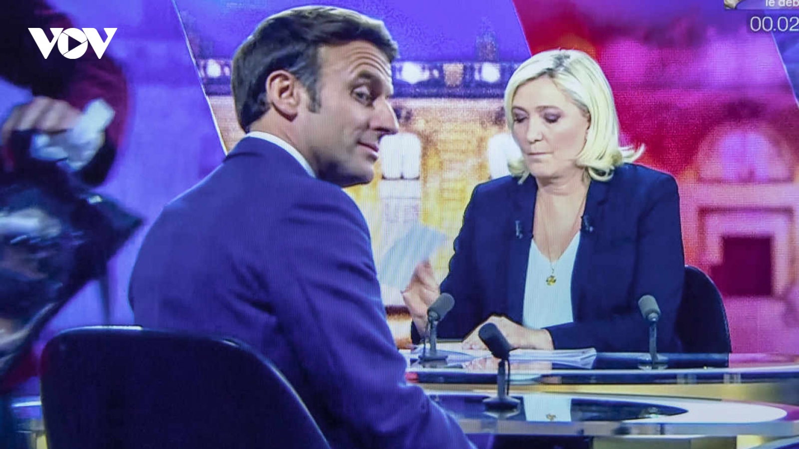 Bầu cử Tổng thống Pháp: Bà Marine Le Pen công kích ông Macron “ngạo mạn”