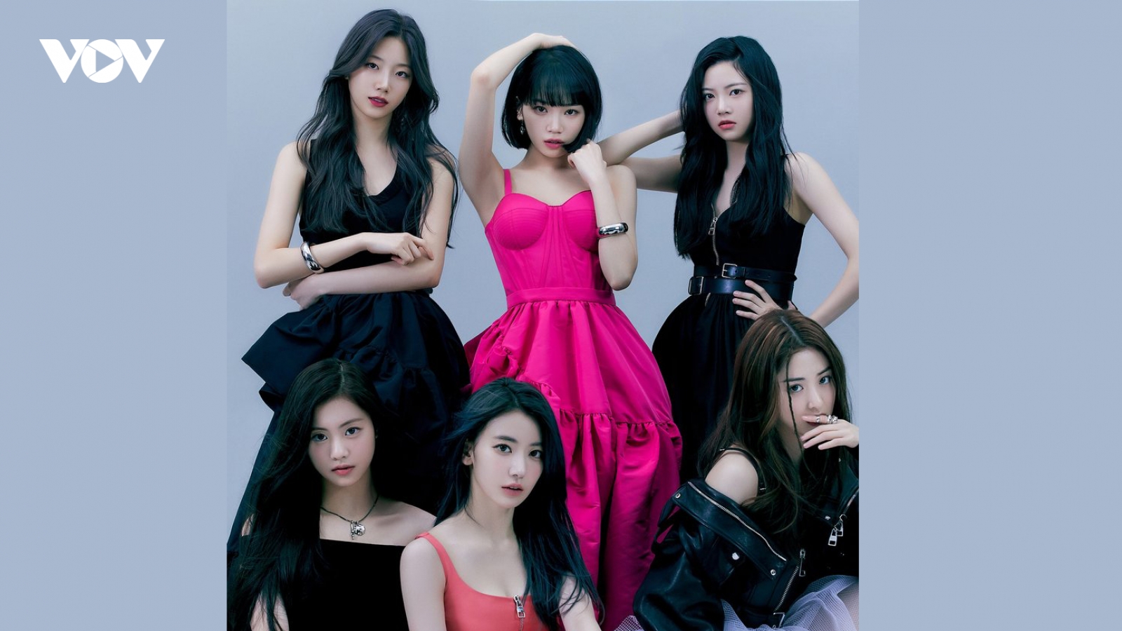 Le Sserafim - nhóm nữ đàn em BTS ấn định ngày ra mắt