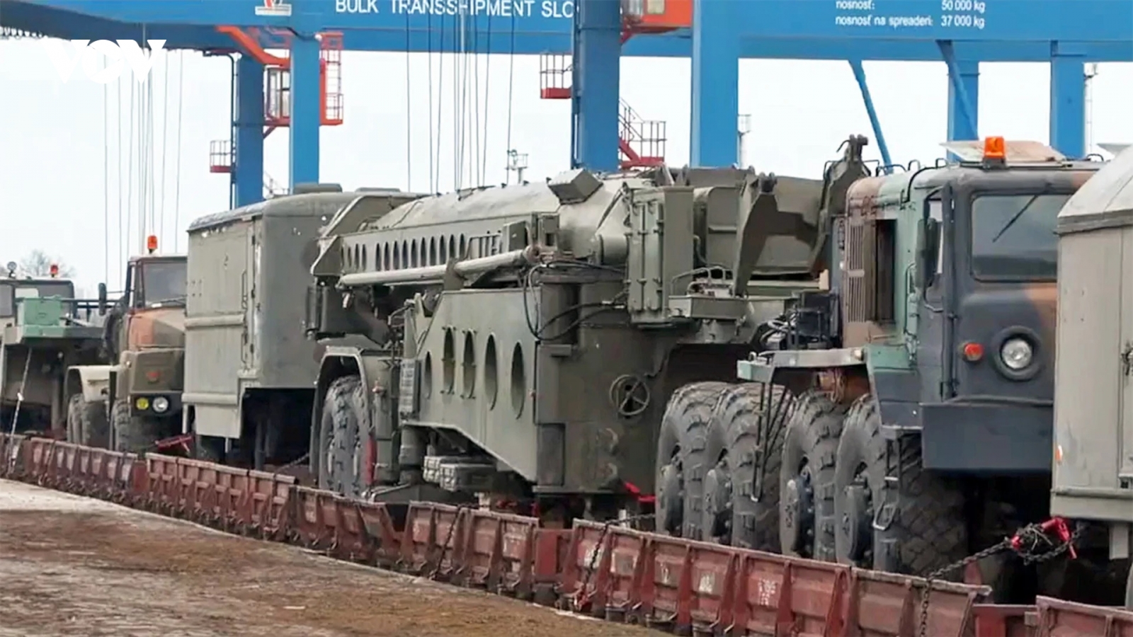 Vì sao Slovakia tặng hệ thống tên lửa phòng không S-300 cho Ukraine?