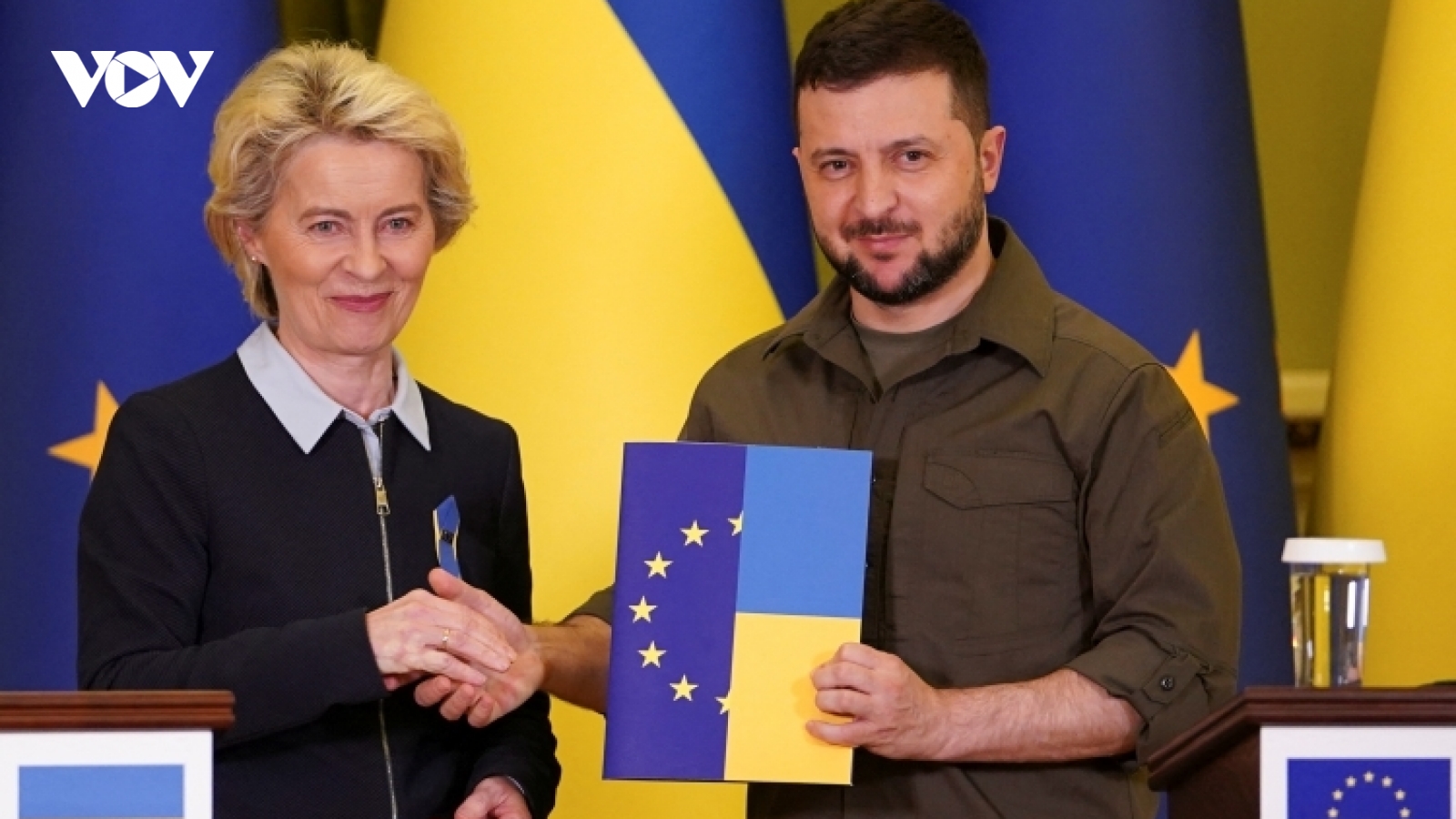 EU thực hiện “bước đi quan trọng”, tiến gần hơn đến việc kết nạp Ukraine