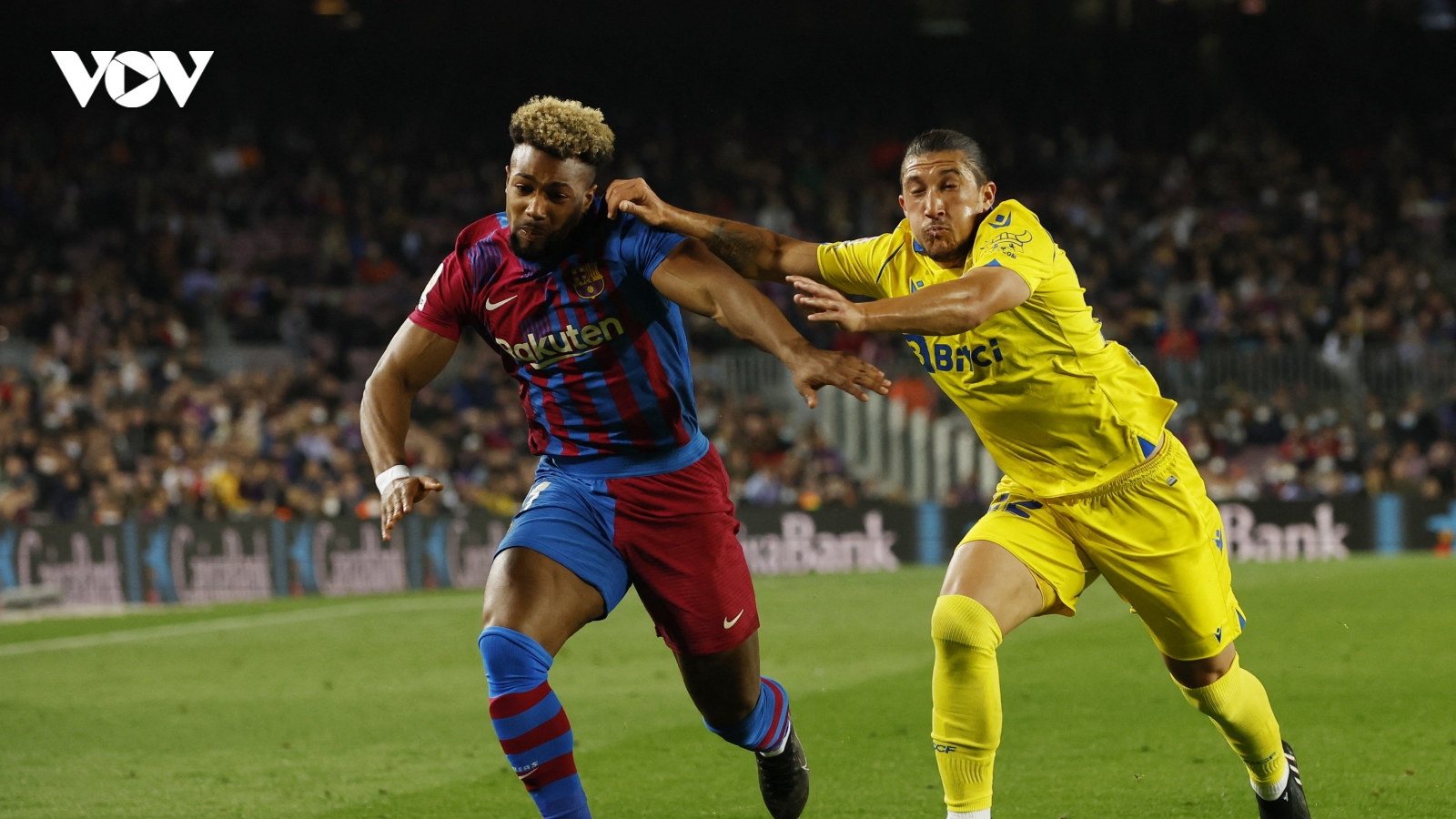Thua sốc Cadiz, Barca xa dần chức vô địch La Liga