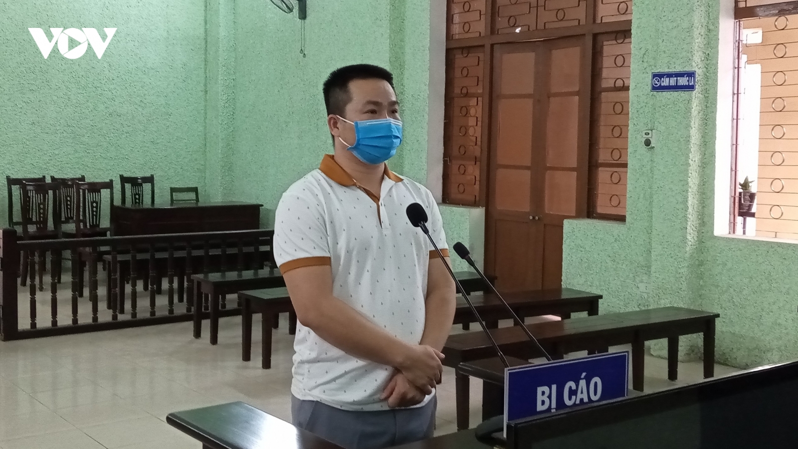 Cho người nước ngoài ở lại trái phép, đối tượng nhận 18 tháng tù treo