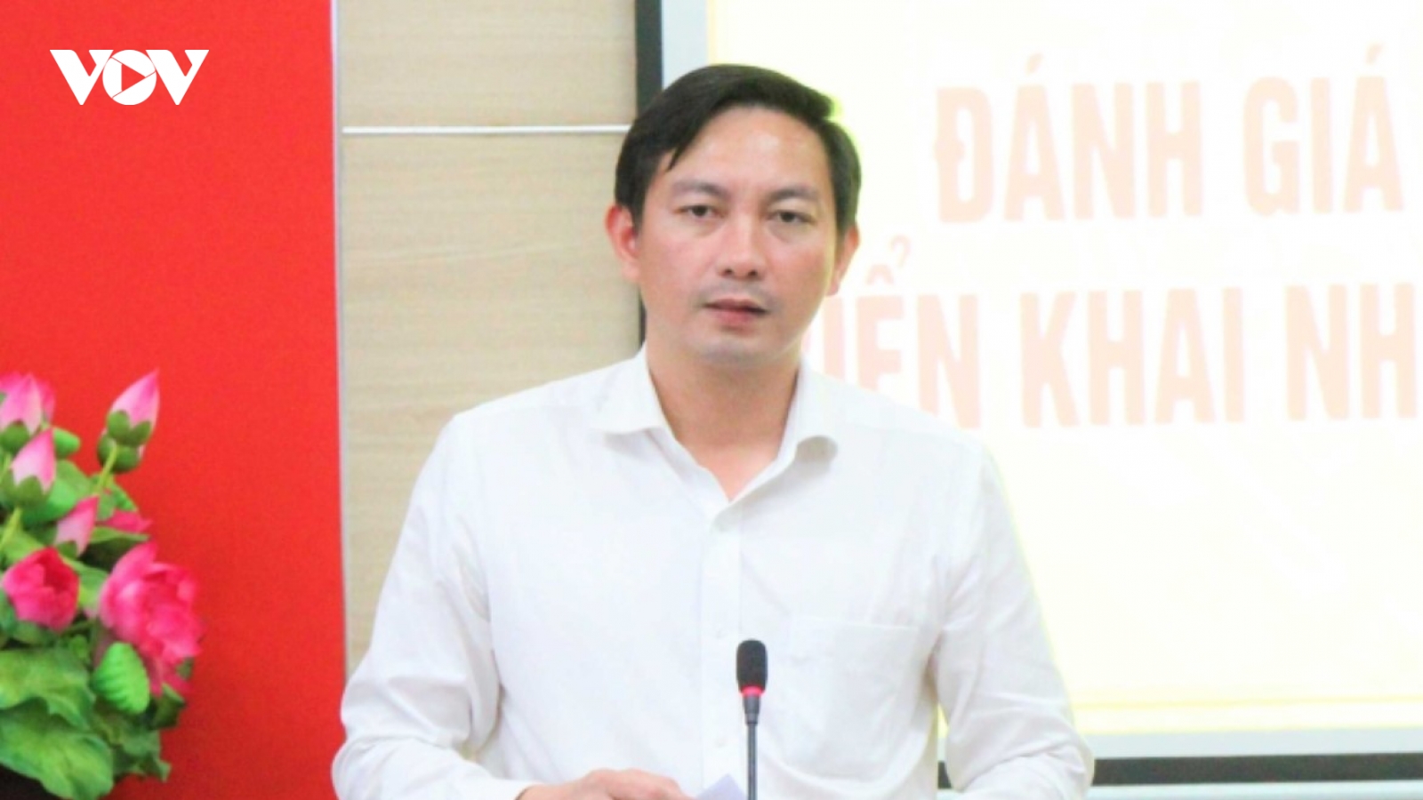 Từ những lãnh đạo bị tố chuyện cưỡng bức nghĩ về đạo đức, lối sống