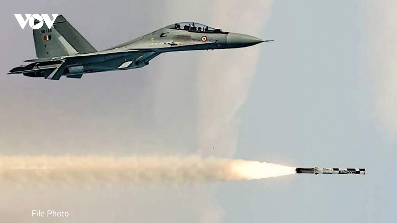 Ấn Độ thử thành công tên lửa hành trình BrahMos phiên bản phóng từ máy bay