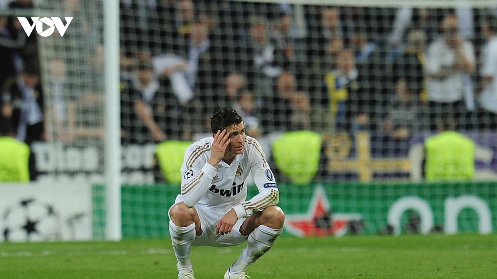 Ngày này năm xưa: Ronaldo hóa "tội đồ" ở Cúp C1 châu Âu