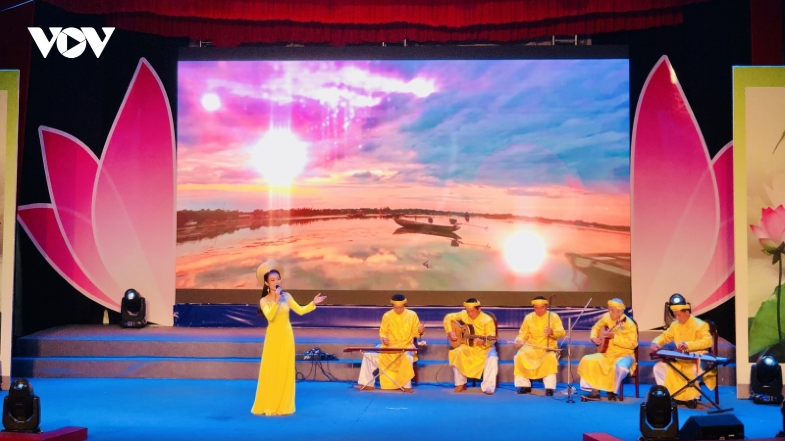 Khai mạc Hội thi nghệ thuật Đờn ca tài tử và Không gian Đờn ca tài tử Nam Bộ