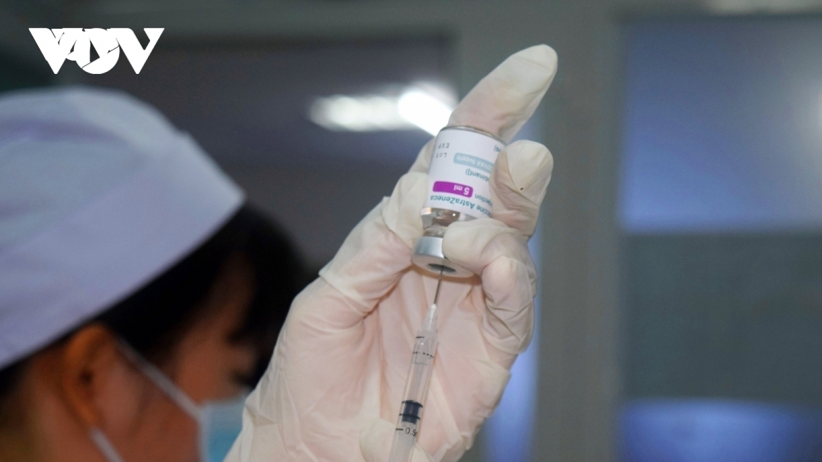 Campuchia yêu cầu người dân phải tiêm liều vaccine ngừa Covid-19 thứ 3