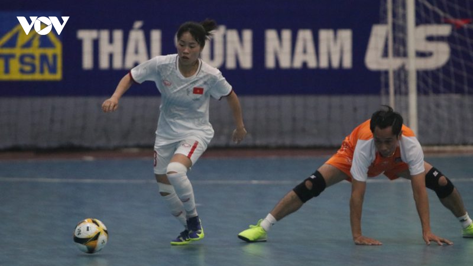 Quyết giành HCV SEA Games 31, ĐT Futsal nữ Việt Nam tập huấn ở địa điểm đặc biệt