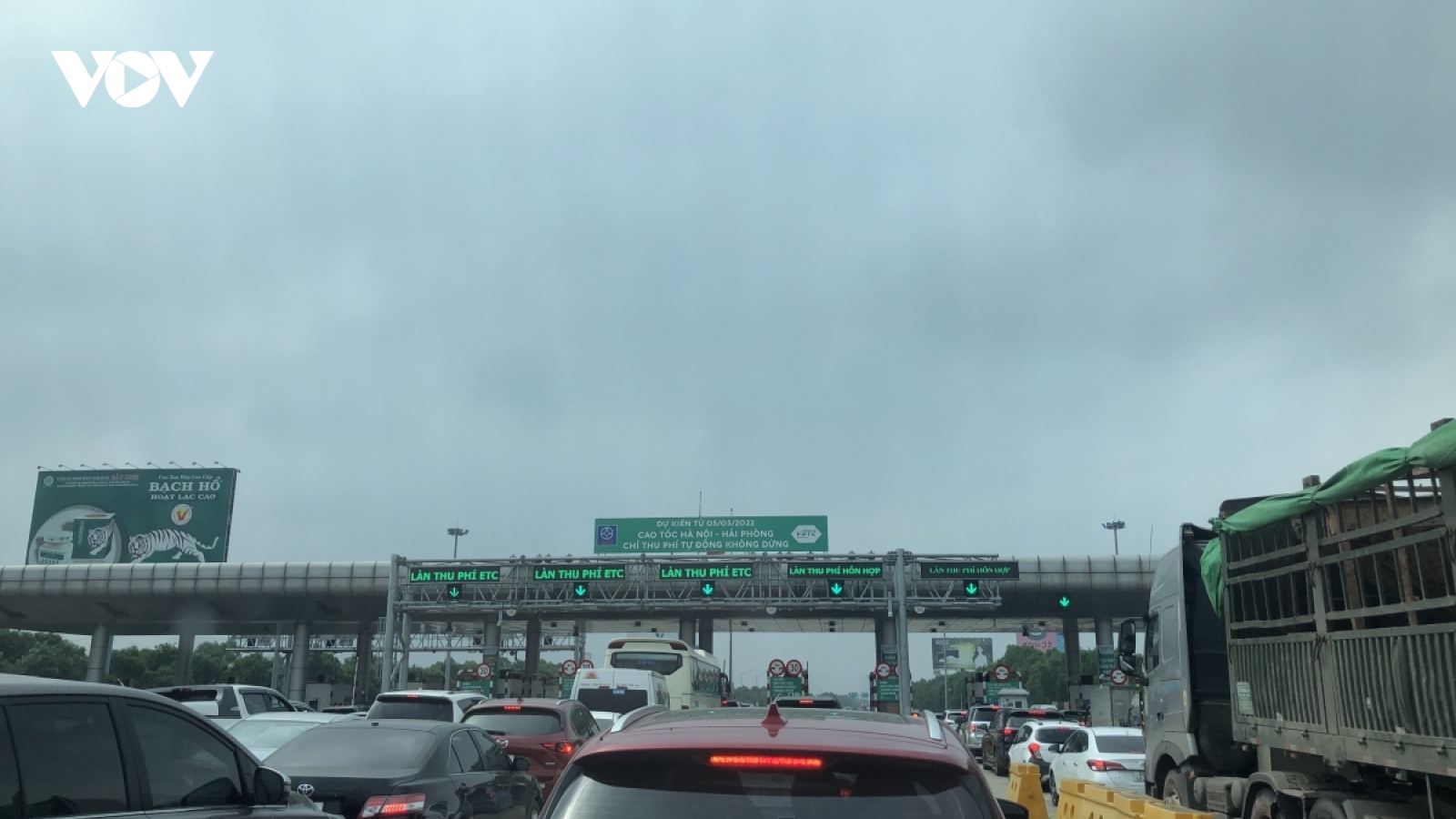 Tổng cục Đường bộ lên tiếng vụ cao tốc Hà Nội-Hải Phòng “tê liệt” thu phí tự động